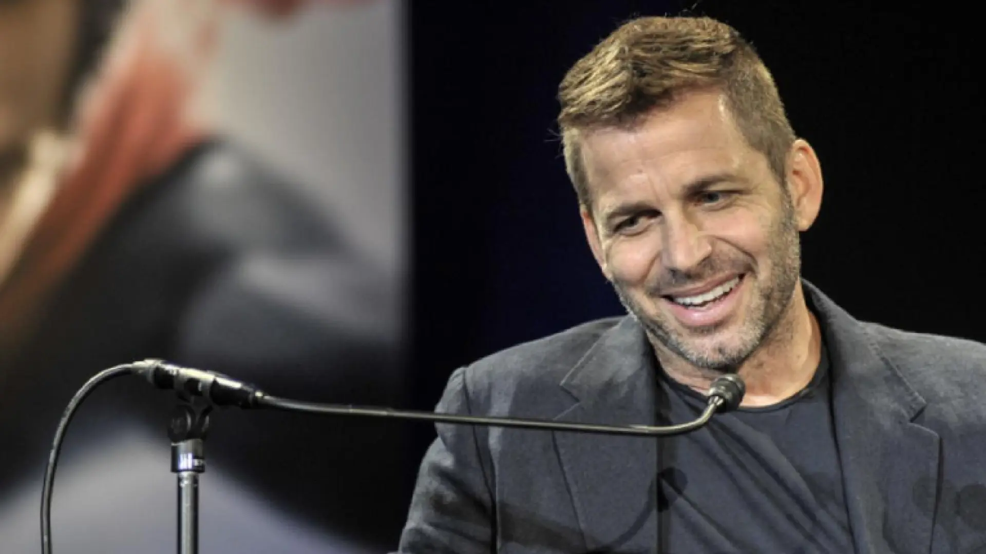 Lo Pr Ximo De Zack Snyder Un Romance Gay Con Alejandro Magno Que Antes Era Una Secuela De