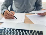 Hay que aportar toda la documentación necesaria junto con la solicitud de la pensión.