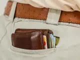 El dinero es fundamental a la hora de tener un hijo, ya que supone un coste muy elevado, todo lo que tiene que ver con su crianza. De hecho, un 39% de los encuestados en promedio de los 14 países señalan esta razón como la principal.