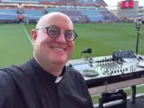 El sacerdote portugués que ha triunfado en el Medusa Festival.