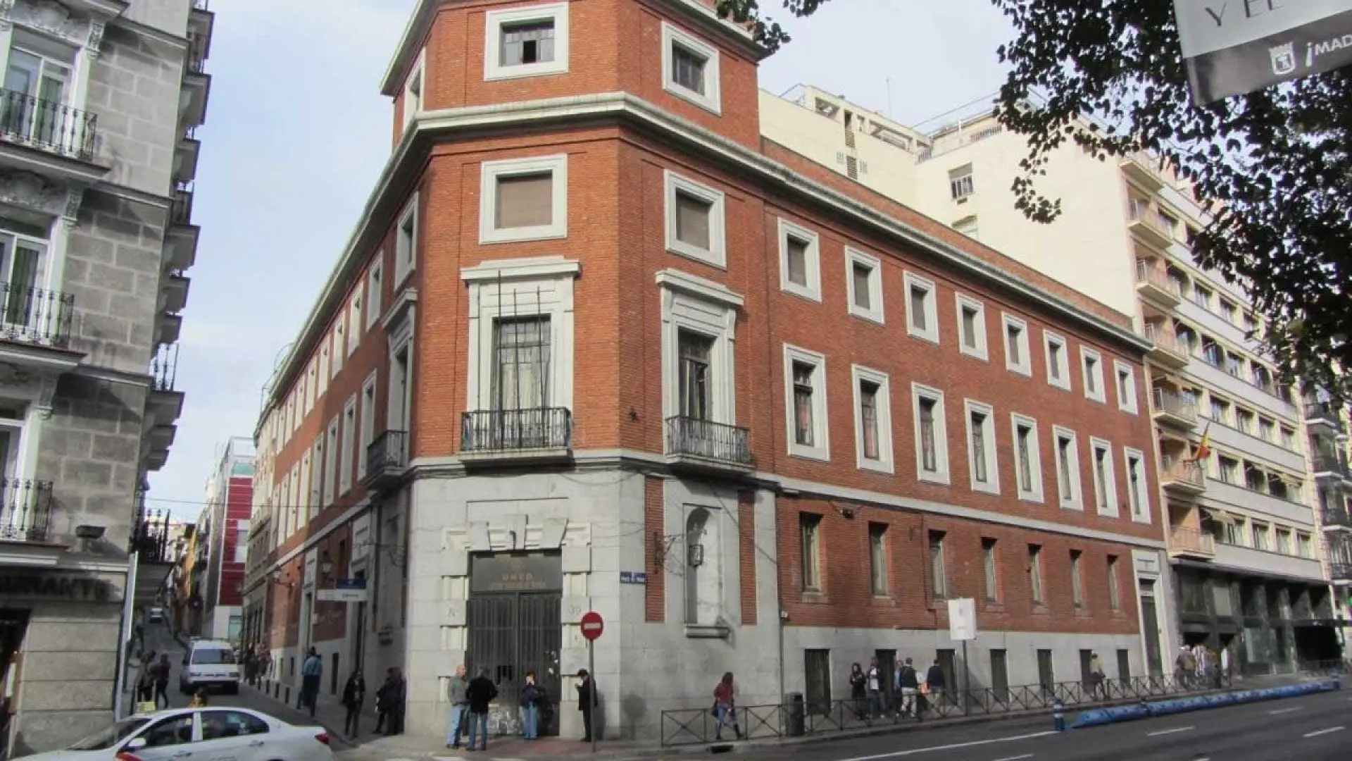 El antiguo edificio okupa de Prado 30 iniciará la obra para convertirse en centro de salud y espacio cultural