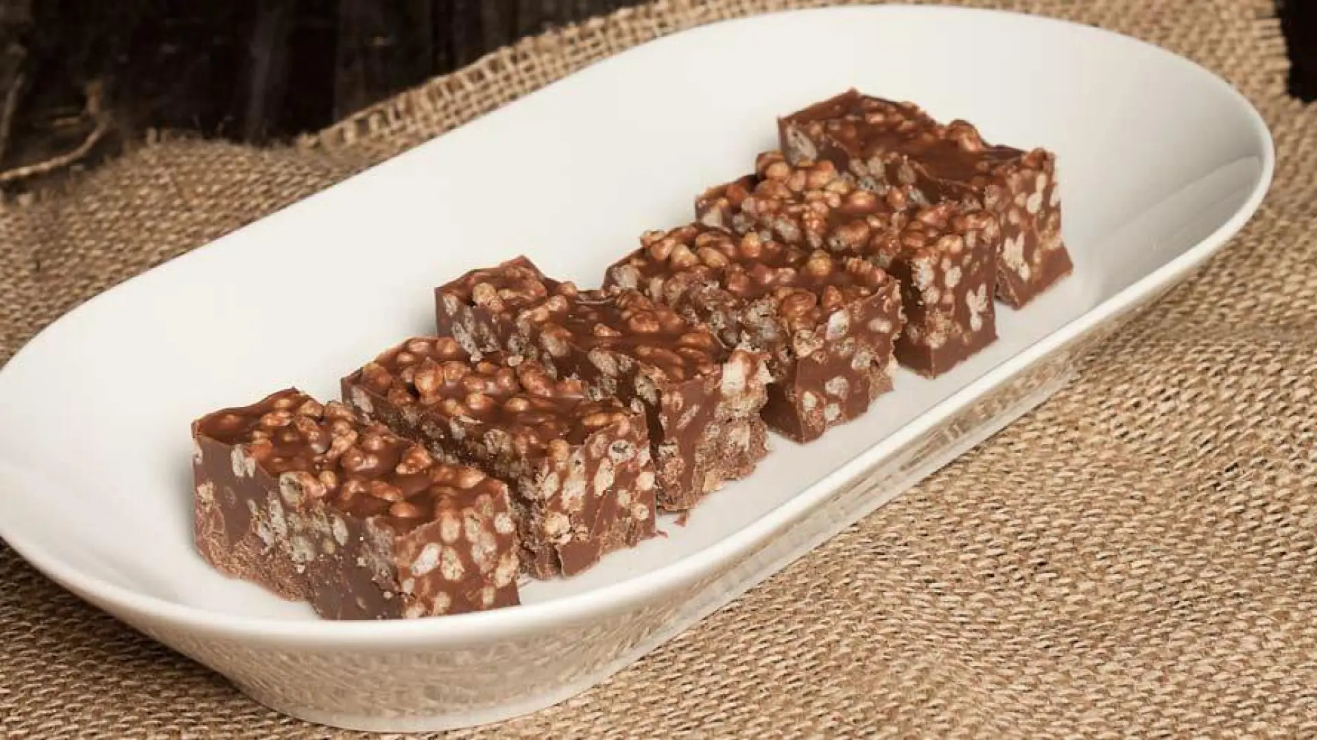 turron-de-chocolate-con-arroz-inflado.r_d.564-105.jpeg