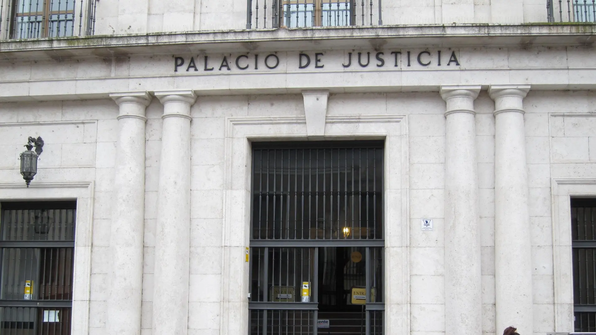 A juicio una mujer por apropiarse 76.000 euros de la cuenta de su tía fallecida a espaldas de sus herederos