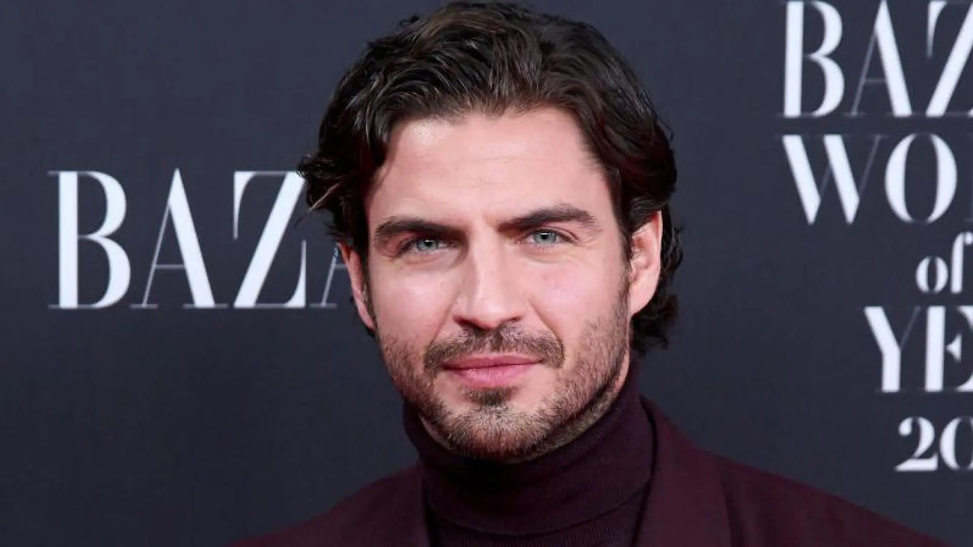 Habla el entorno de Maxi Iglesias tras salir a la luz su beso con Aitana Sánchez-Gijón: "No es una relación en sí"