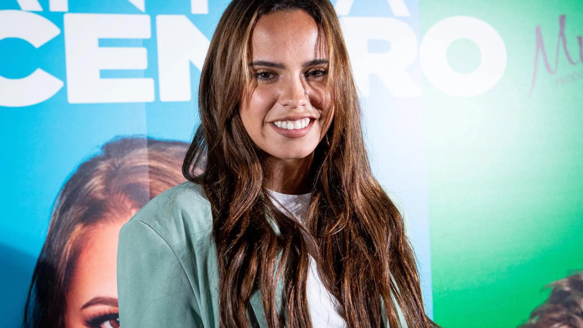 
         Ortega Cano desvela el motivo de la ausencia de Gloria Camila en el homenaje a Rocío Jurado: "Me acaba de llamar..." 
    