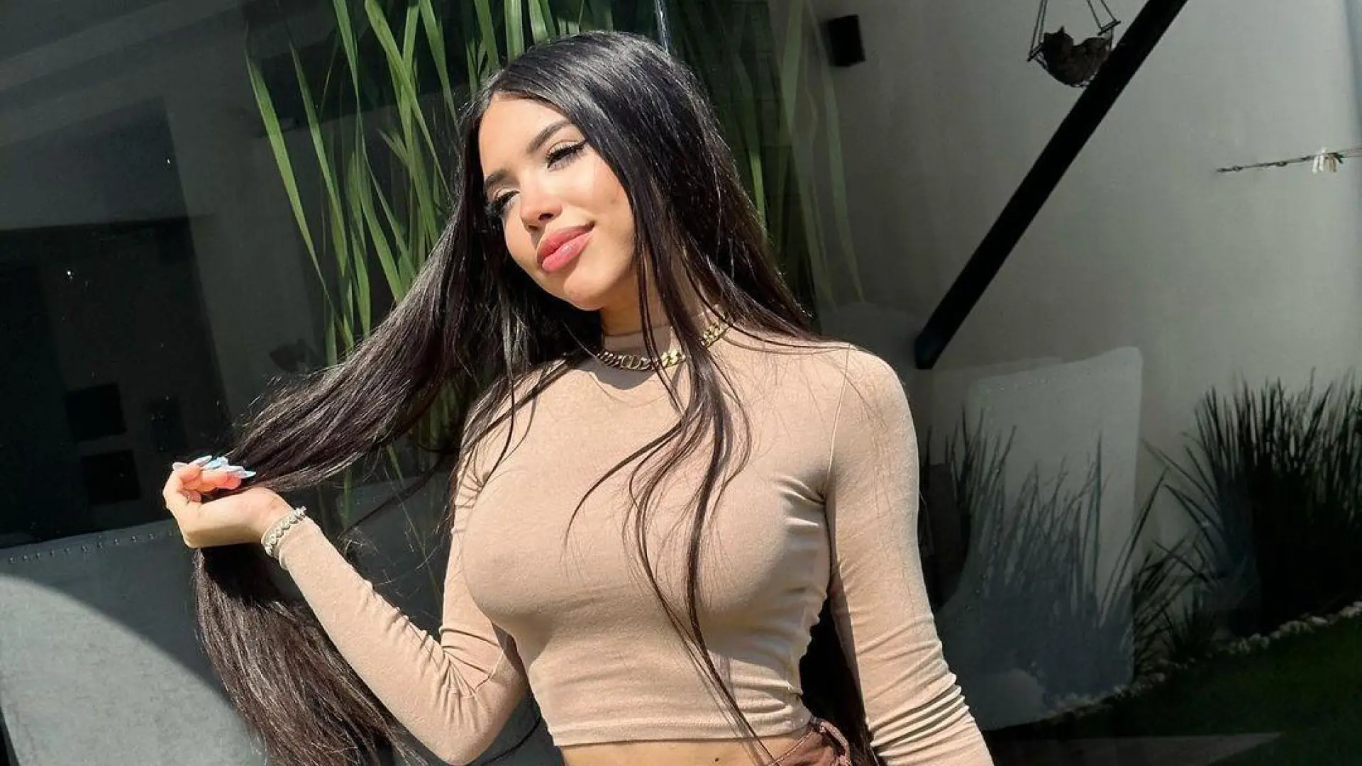 Quién es Yeri Mua, la influencer y youtuber mexicana que mantuvo una  relación con Naim Darrechi