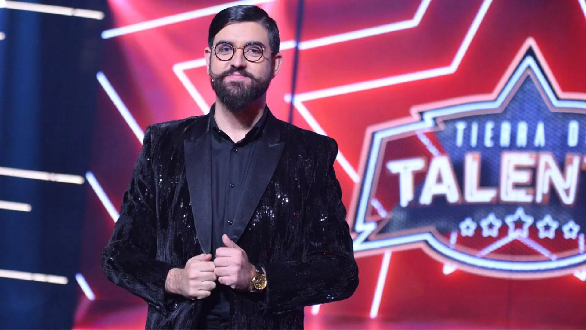 Así ha sido la historia de amor de Manu Sánchez y su mujer, Lorena: de Canal Sur a los Carnavales de Cádiz