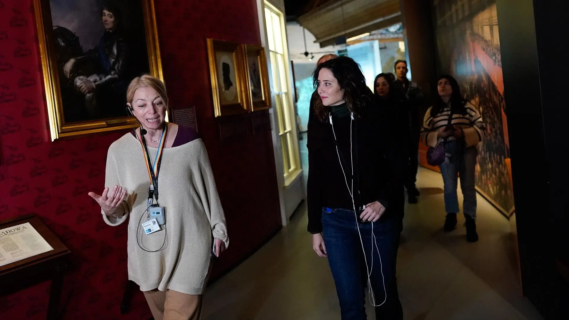 
         Ayuso conoce la historia milenaria del pueblo judío en Polonia: "Toda una lección" 
    