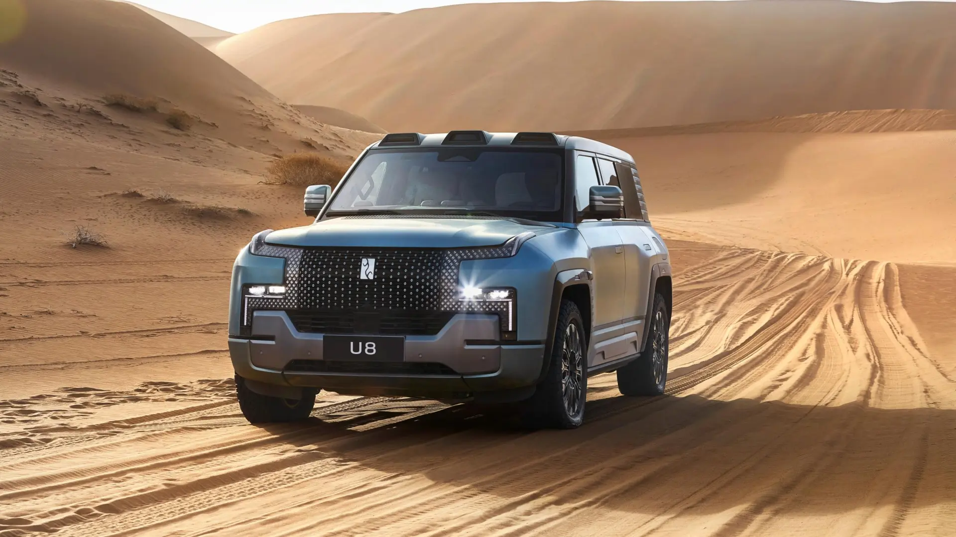 
         BYD quiere tomar Europa: tras los eléctricos despliega los híbridos enchufables y dos submarcas nuevas 
    