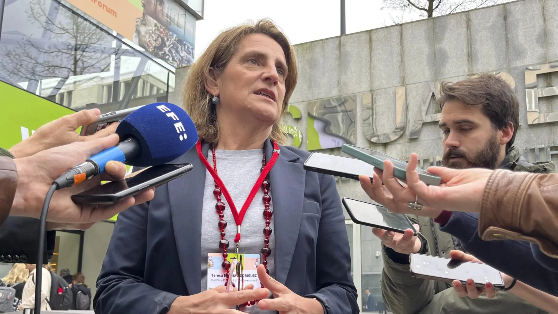 
         La renuncia de Borrell a ser candidato el 9-J devuelve el foco a Ribera, que promete ser un "activo importante" en la campaña electoral 
    