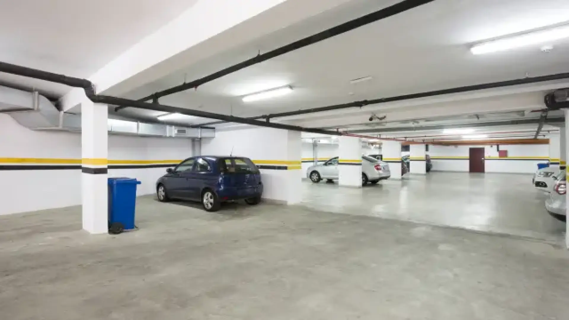 Estas son las plazas de garaje que tienen que pagar la tasa de basuras y las que no