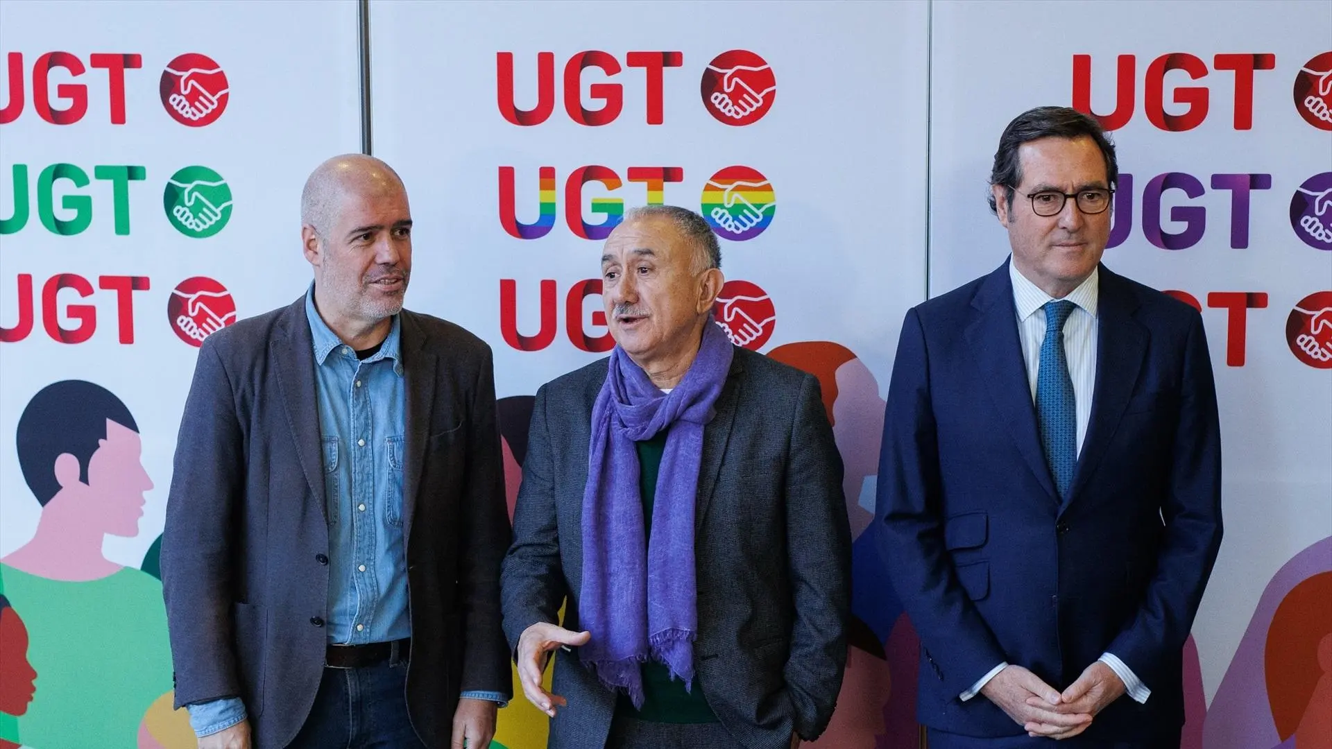 
         CEOE y sindicatos reprochan a Díaz la cesión de los convenios autonómicos ante el PNV 
    