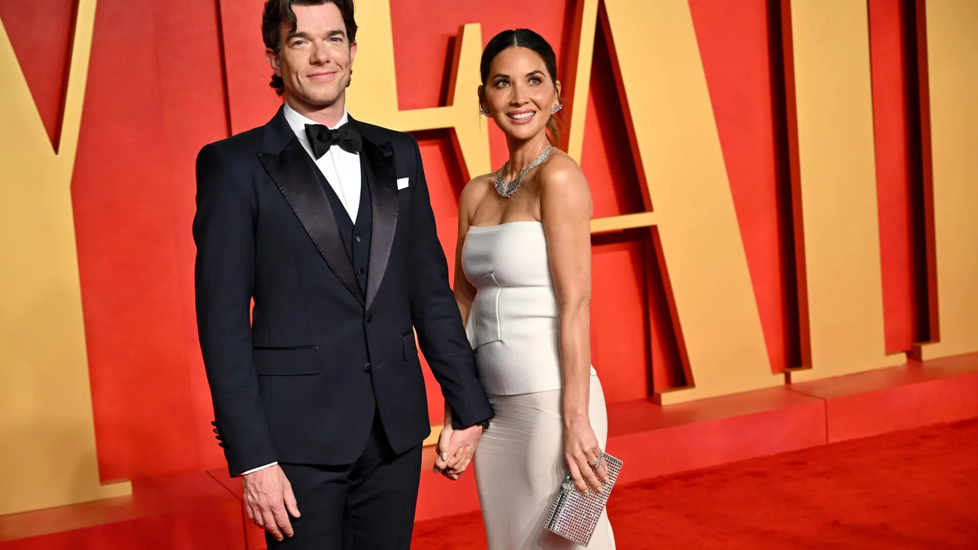 
         Olivia Munn y John Mulaney se han casado en una ceremonia íntima y sencilla 
    