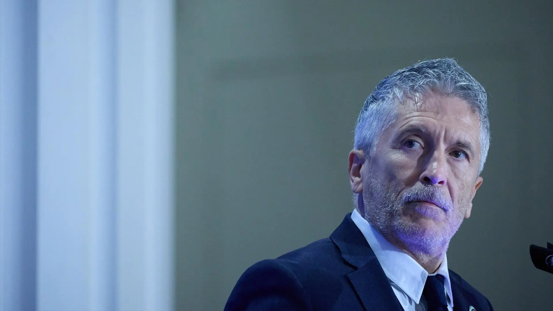 
         España se desmarca de Alemania y no cerrará fronteras para contener la presión migratoria 
    