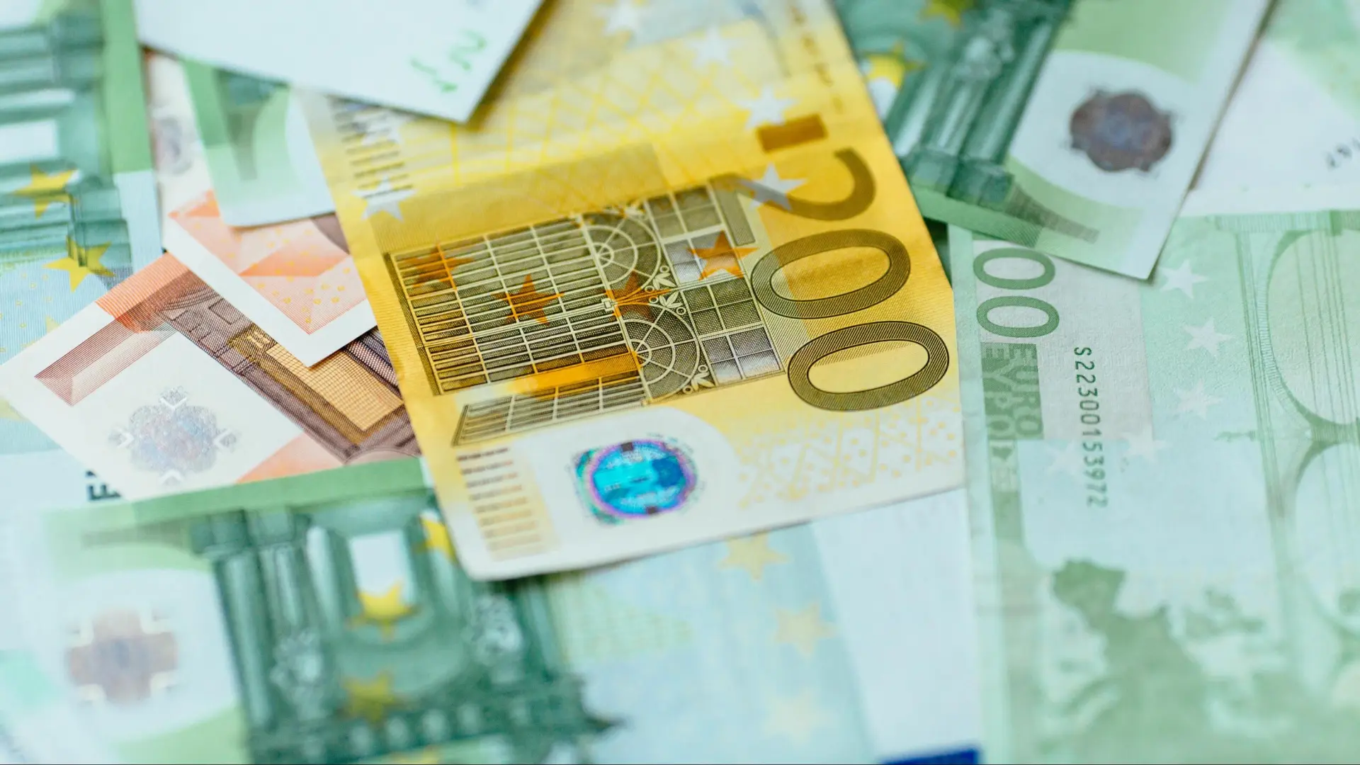 La Generalitat abre un expediente sancionador a 17 empresas de créditos rápidos por "cláusulas y prácticas abusivas"