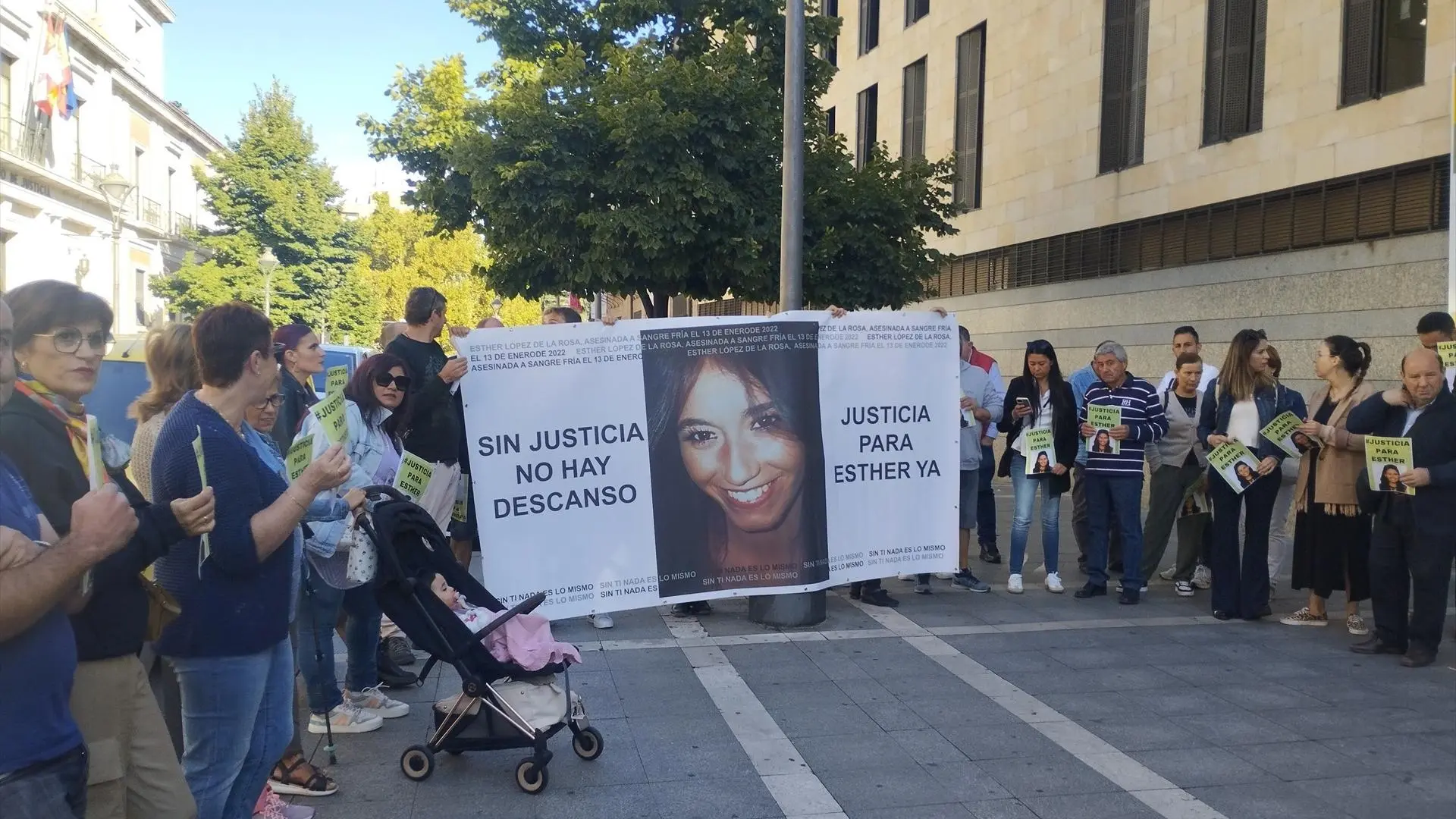 
         La Audiencia de Valladolid devuelve la causa de Esther López al Juzgado instructor tras hallarse un zulo en la vivienda del investigado 
    