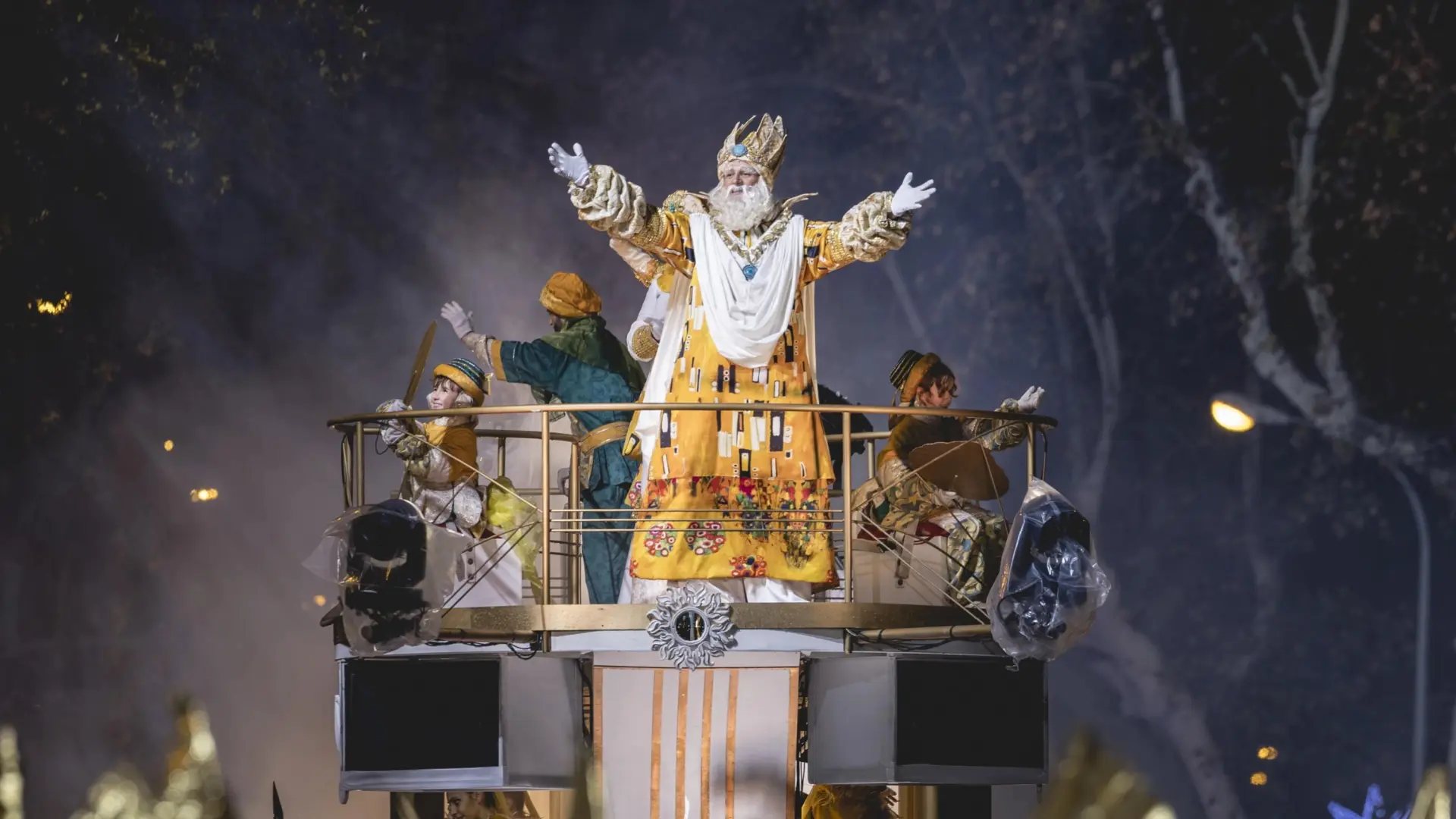 ¿Cómo hacen los Reyes Magos para repartir todos los regalos al mismo tiempo? Un reportaje de 'Noticias Cuatro' lo desvela