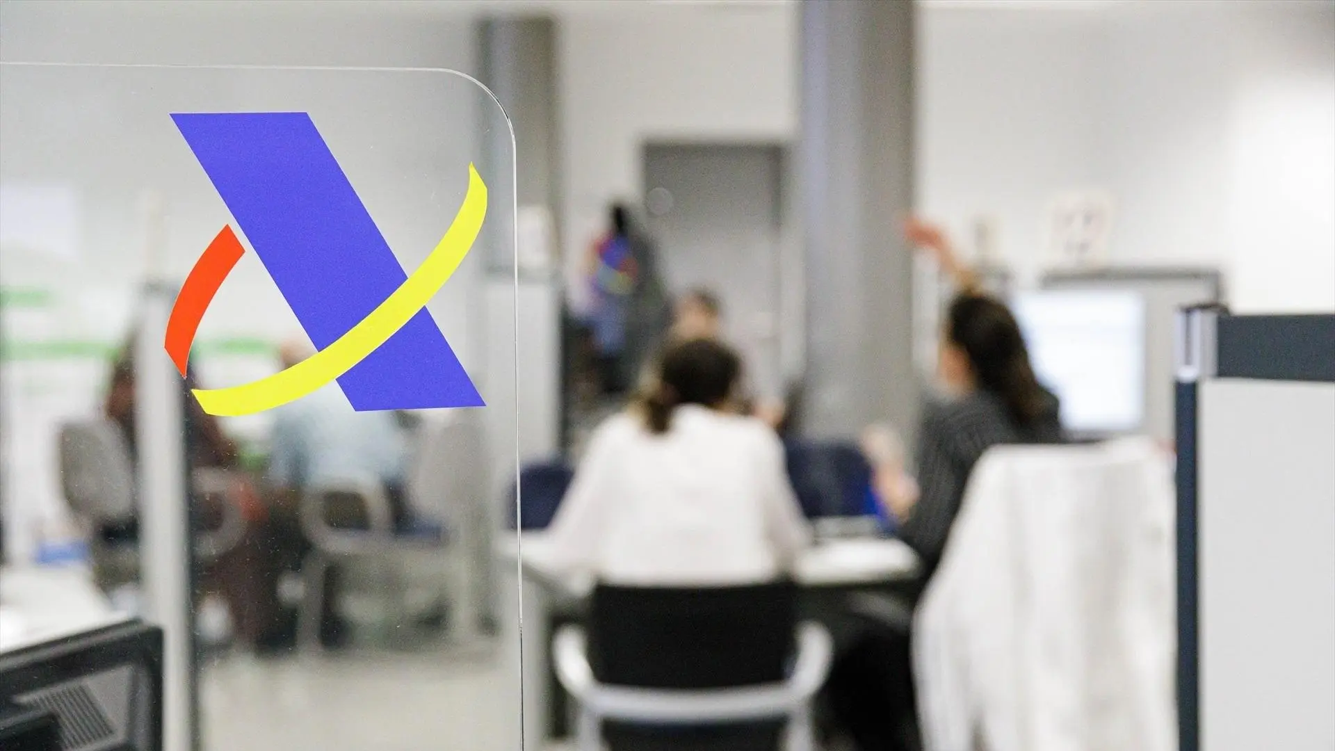 'Sobrepago invisible': el dinero que regalas a Hacienda cada año por puro desconocimiento