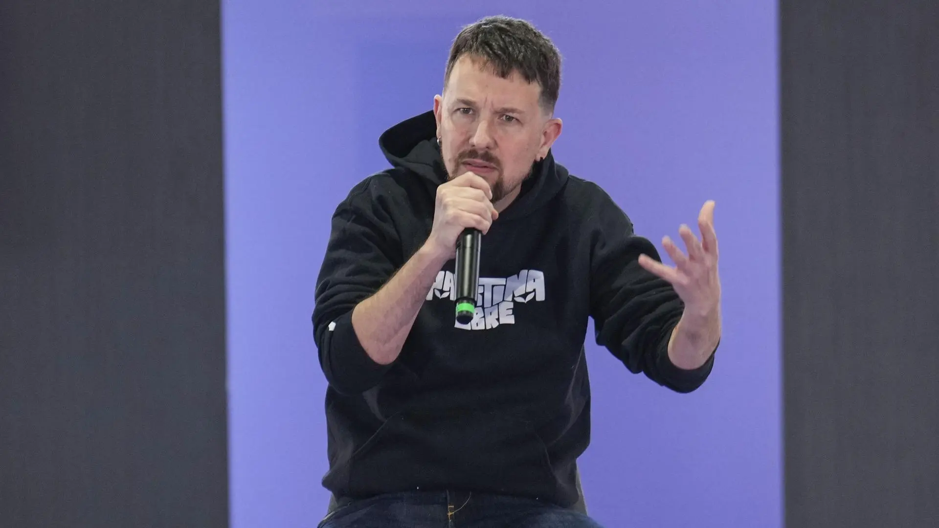 
         Iglesias carga contra Maíllo por el pacto en Andalucía y critica que montó "un escándalo" por las listas de Sumar para las europeas 
    