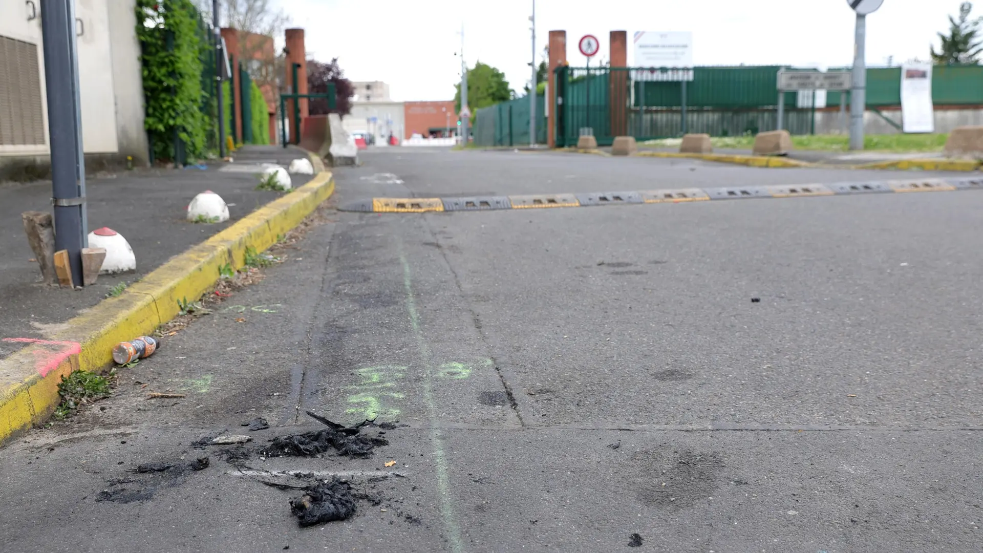 Francia investiga altercados y tiroteos en el exterior de varias cárceles