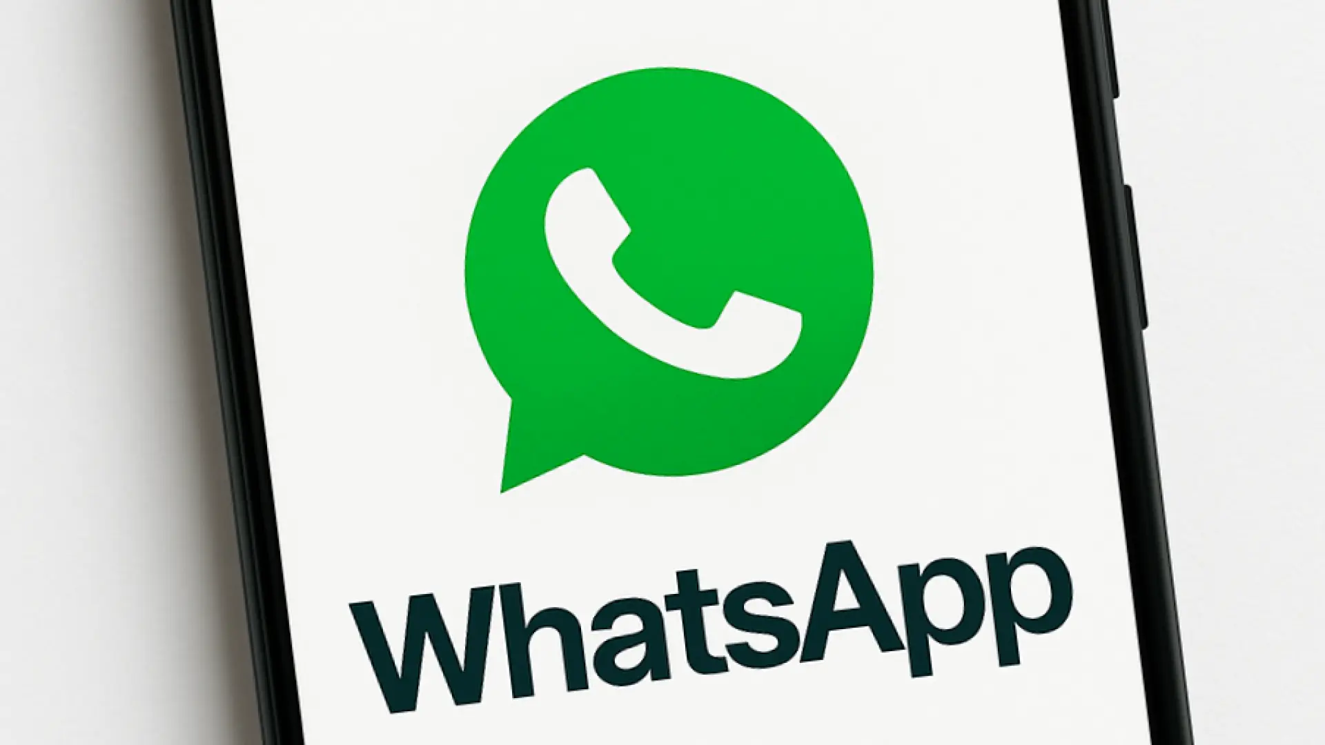 
         El modo avión ya está en WhatsApp: cómo activar esta función y cuáles son sus ventajas 
    