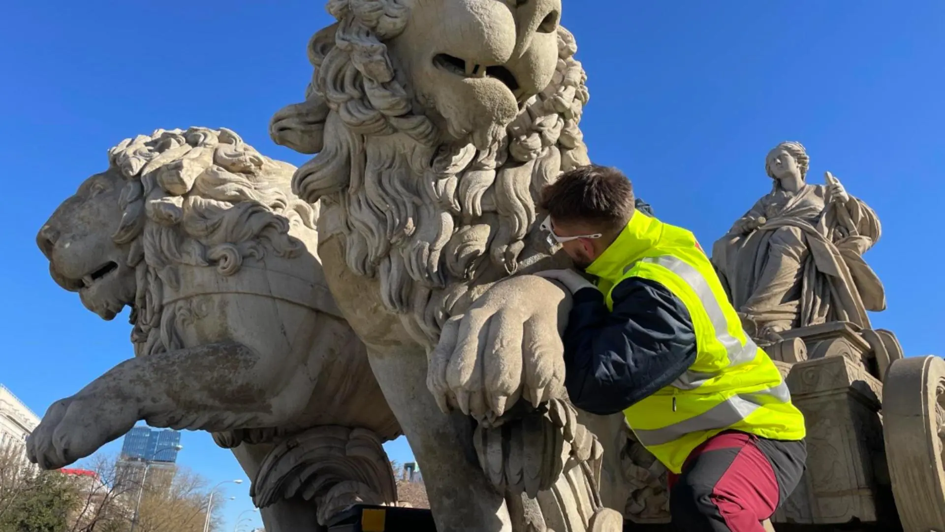 La visita del Papa condiciona el inicio de la restauración de la Cibeles: se mantendrá sin andamios hasta mínimo el 10 de junio