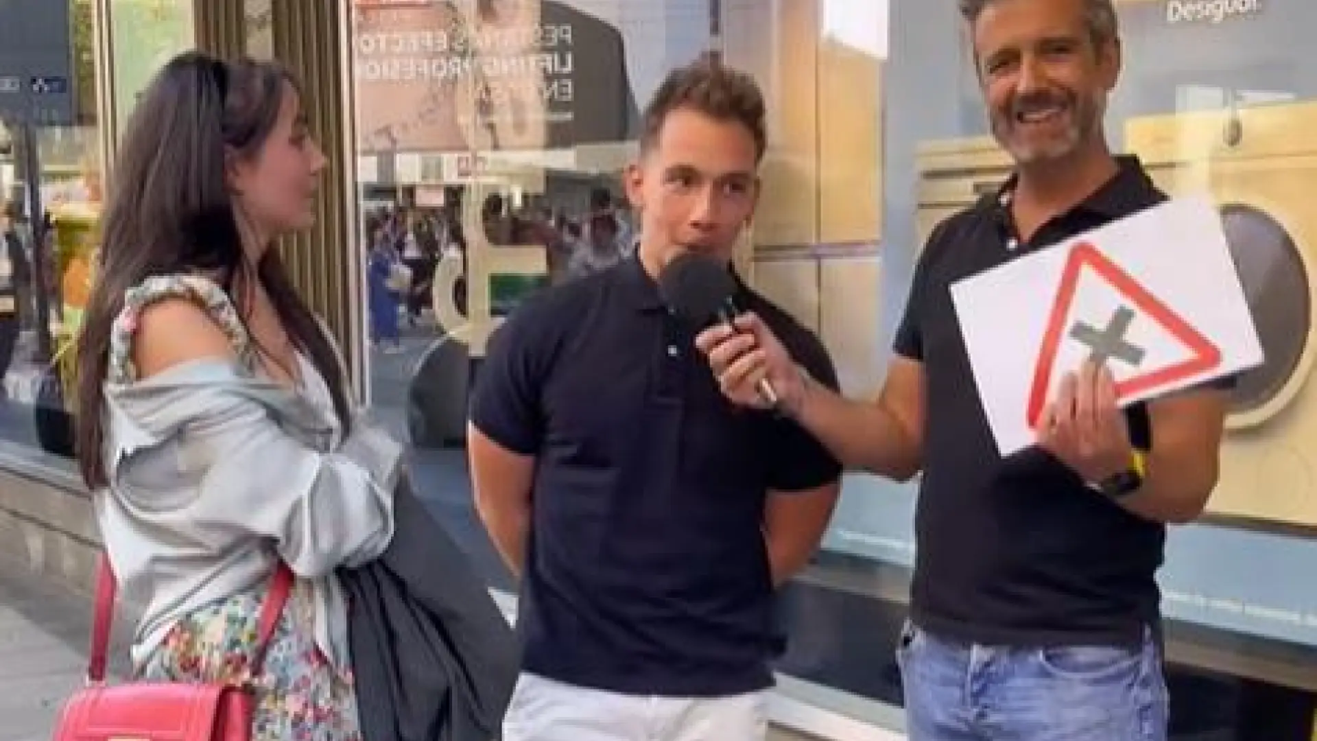 La pregunta 'con trampa' de un profesor de autoescuela: "¿Qué significa esta señal?"