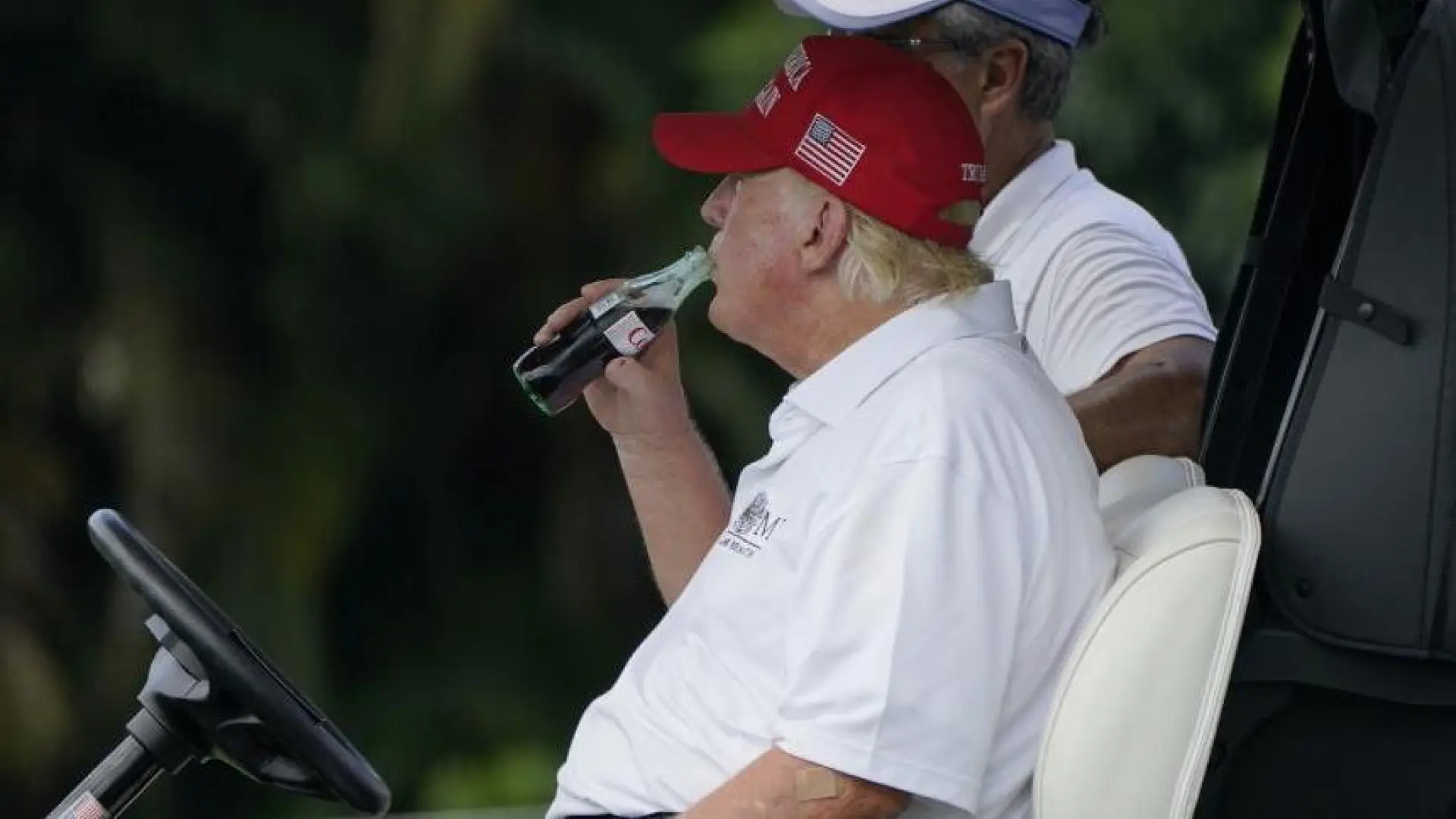 Los médicos desmienten a Donald Trump: los refrescos 'light' no previenen ni curan el cáncer "matando a las células cancerígenas"