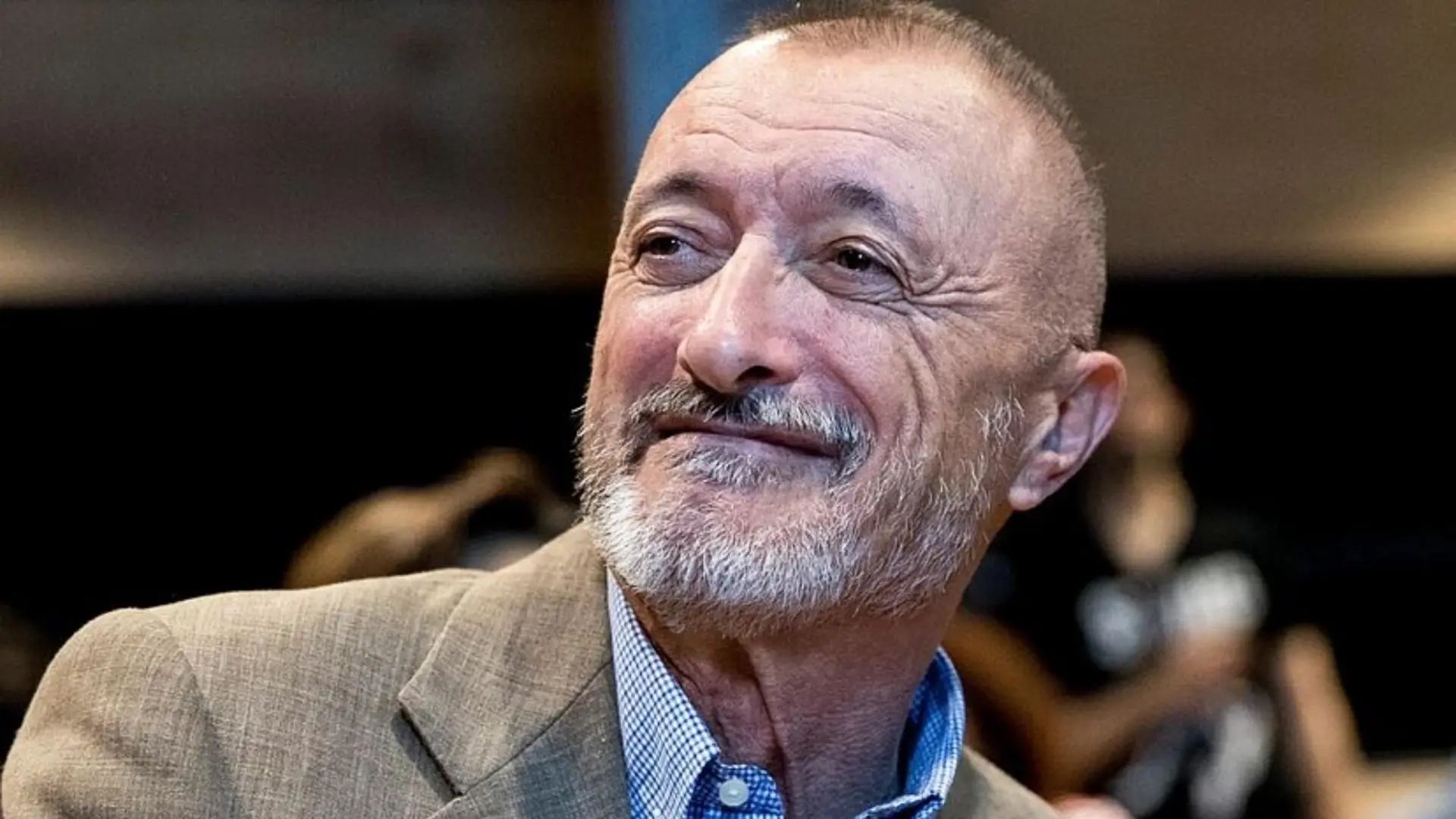 El restaurante libanés con historia que siempre visita Arturo Pérez-Reverte cuando viaja a Barcelona
