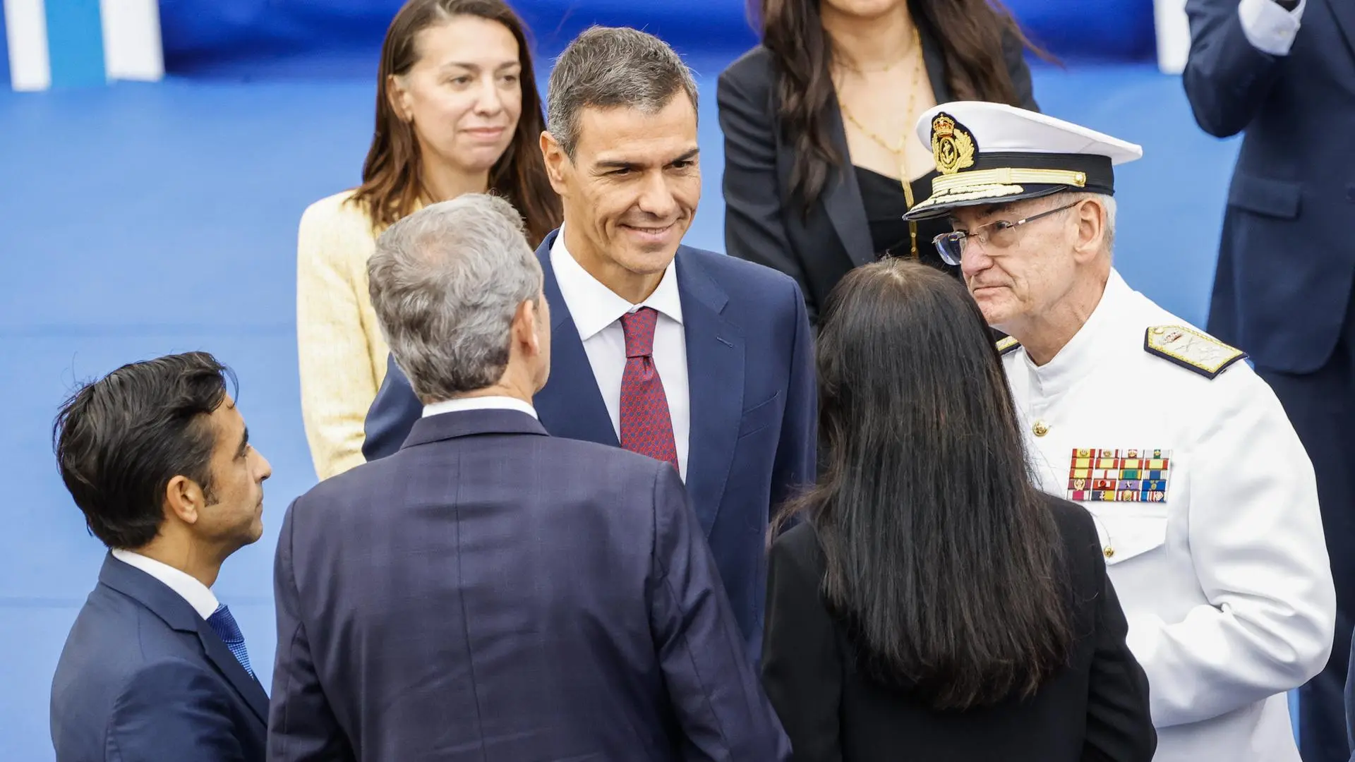 Sánchez rechaza los "aranceles y muros" y apuesta por ser "potencia industrial" durante la botadura del nuevo buque de guerra