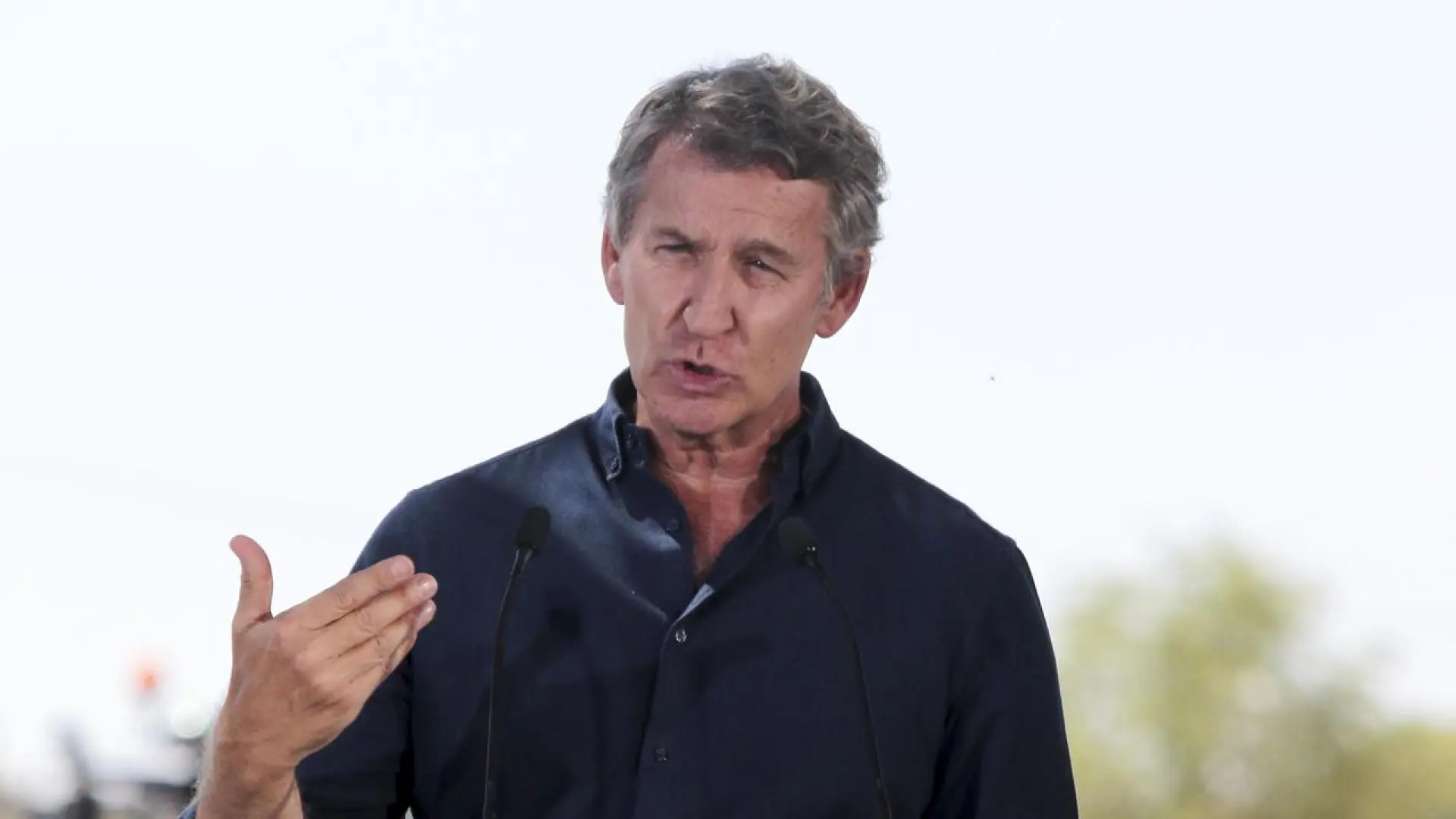 Feijóo anuncia un Libro Blanco del Medio Rural donde propone una fiscalidad favorable para el campo