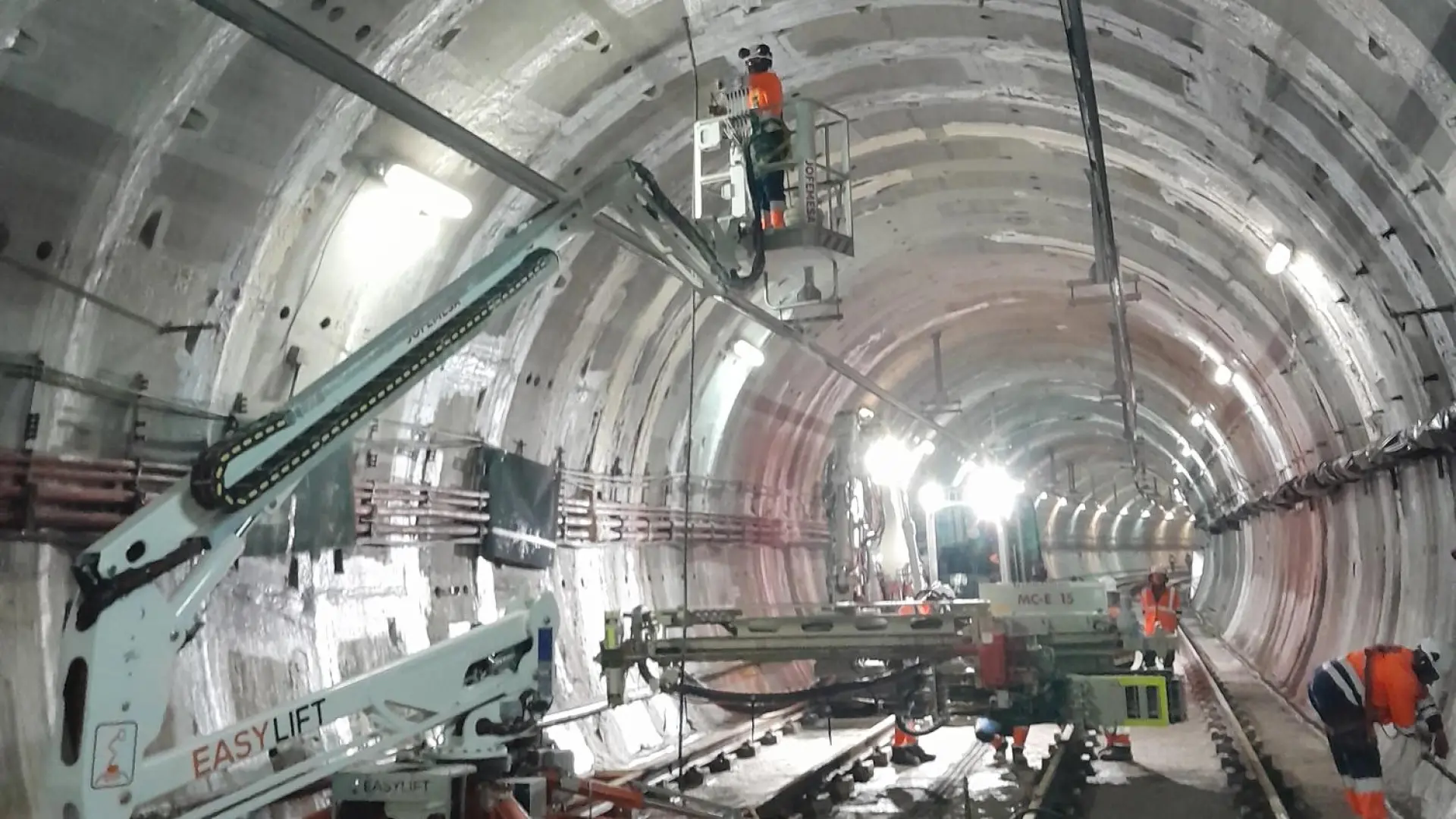 La L7B se prepara para abrir tras asentar el punto más crítico e impermeabilizar el túnel