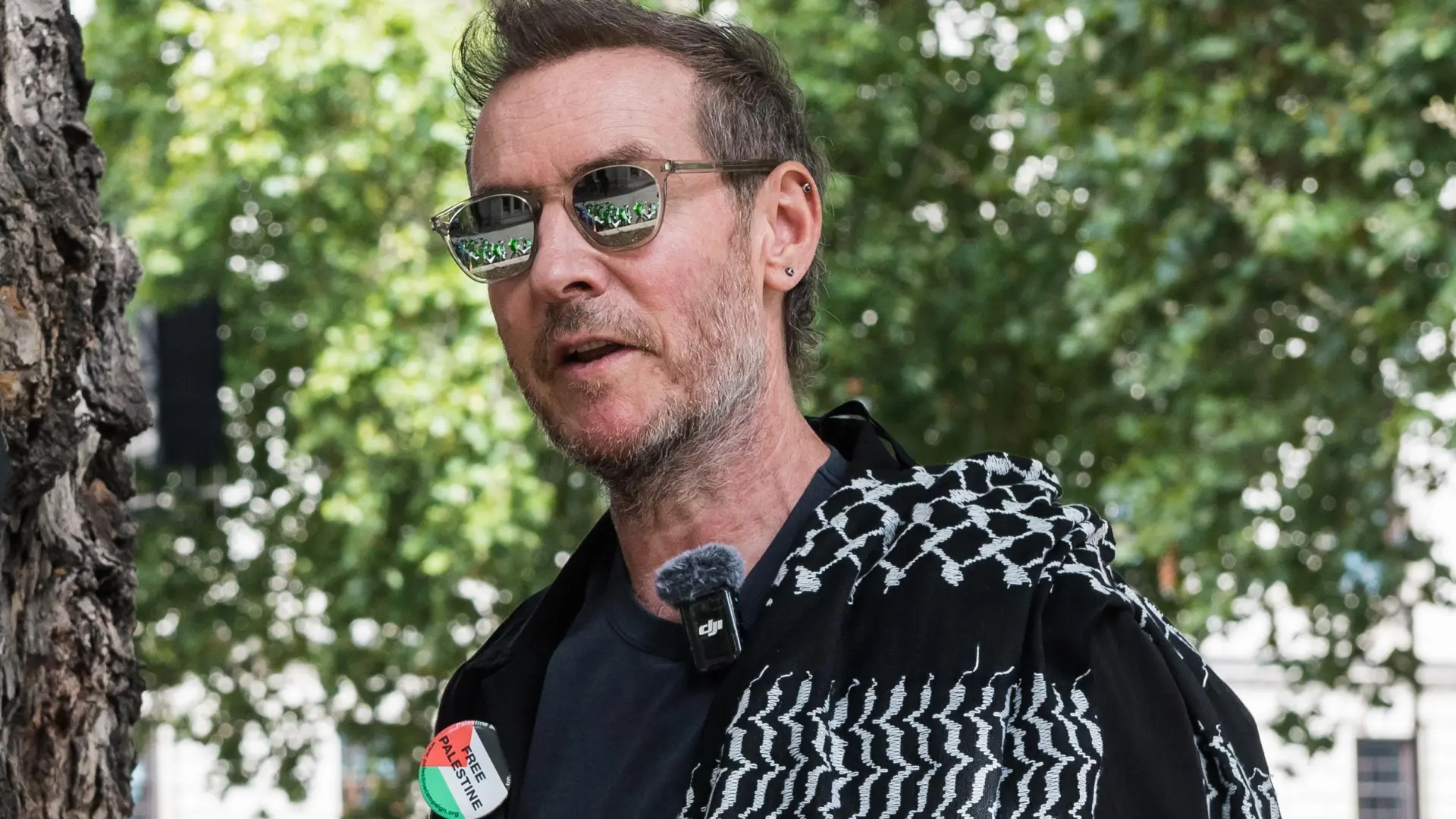 La banda británica Massive Attack retira su música de todas las plataformas que tengan presencia en Israel