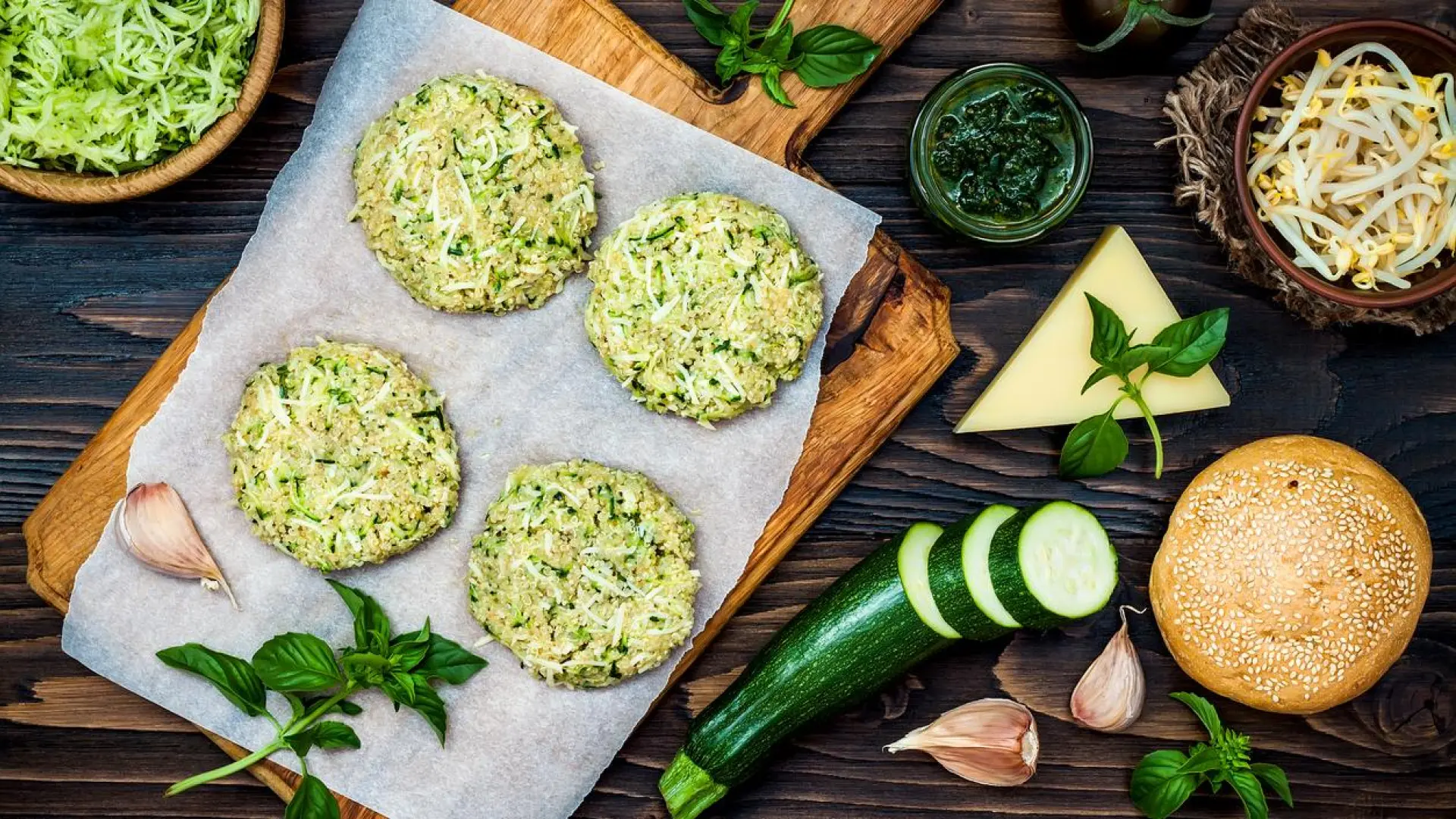Hamburguesas vegetarianas de calabacín y ricotta que puedes preparar con solo 4 ingredientes