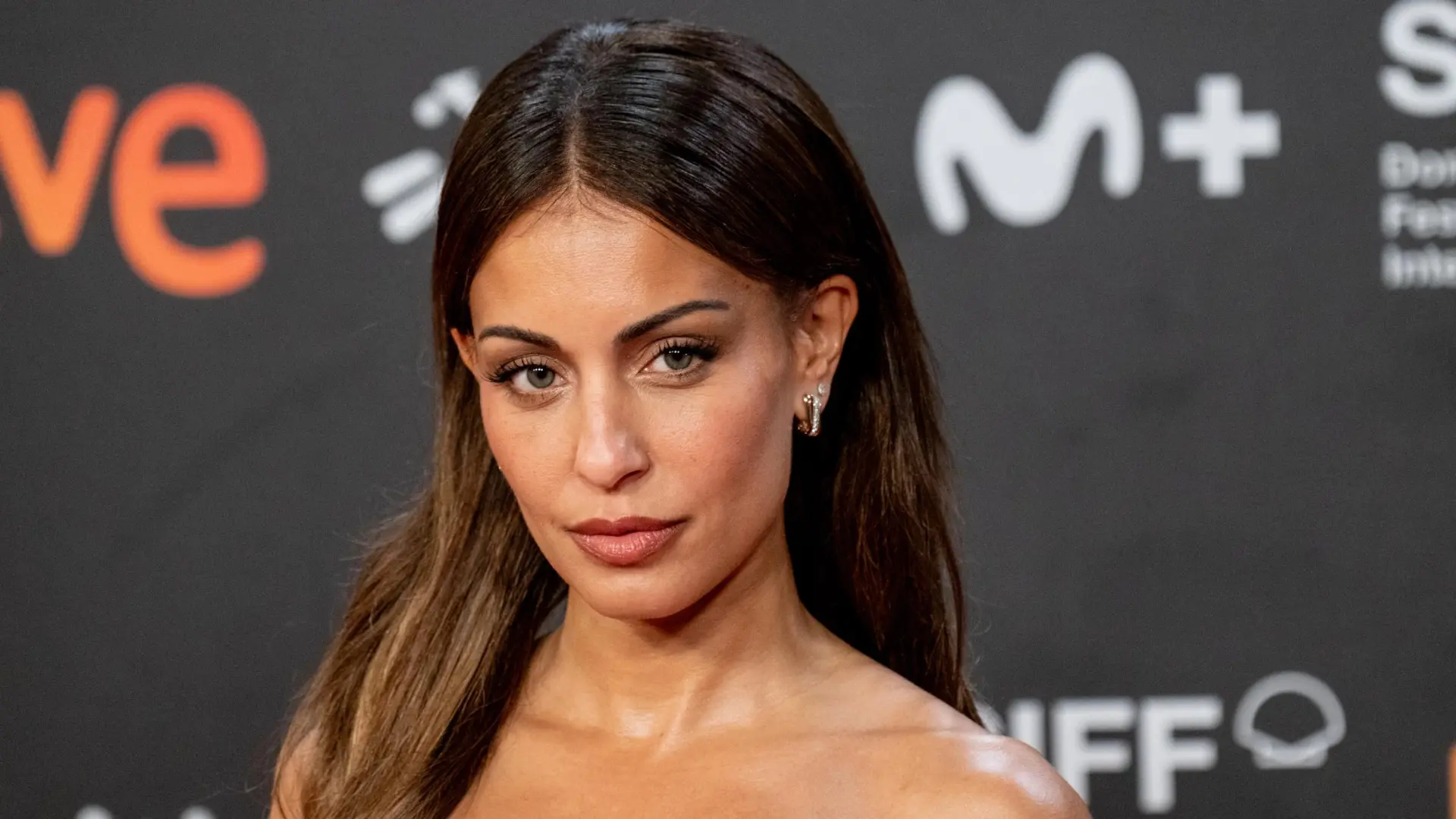De Laura Escanes a Hiba Abouk: los mejores 'looks' de la clausura del Festival de Cine de San Sebastián