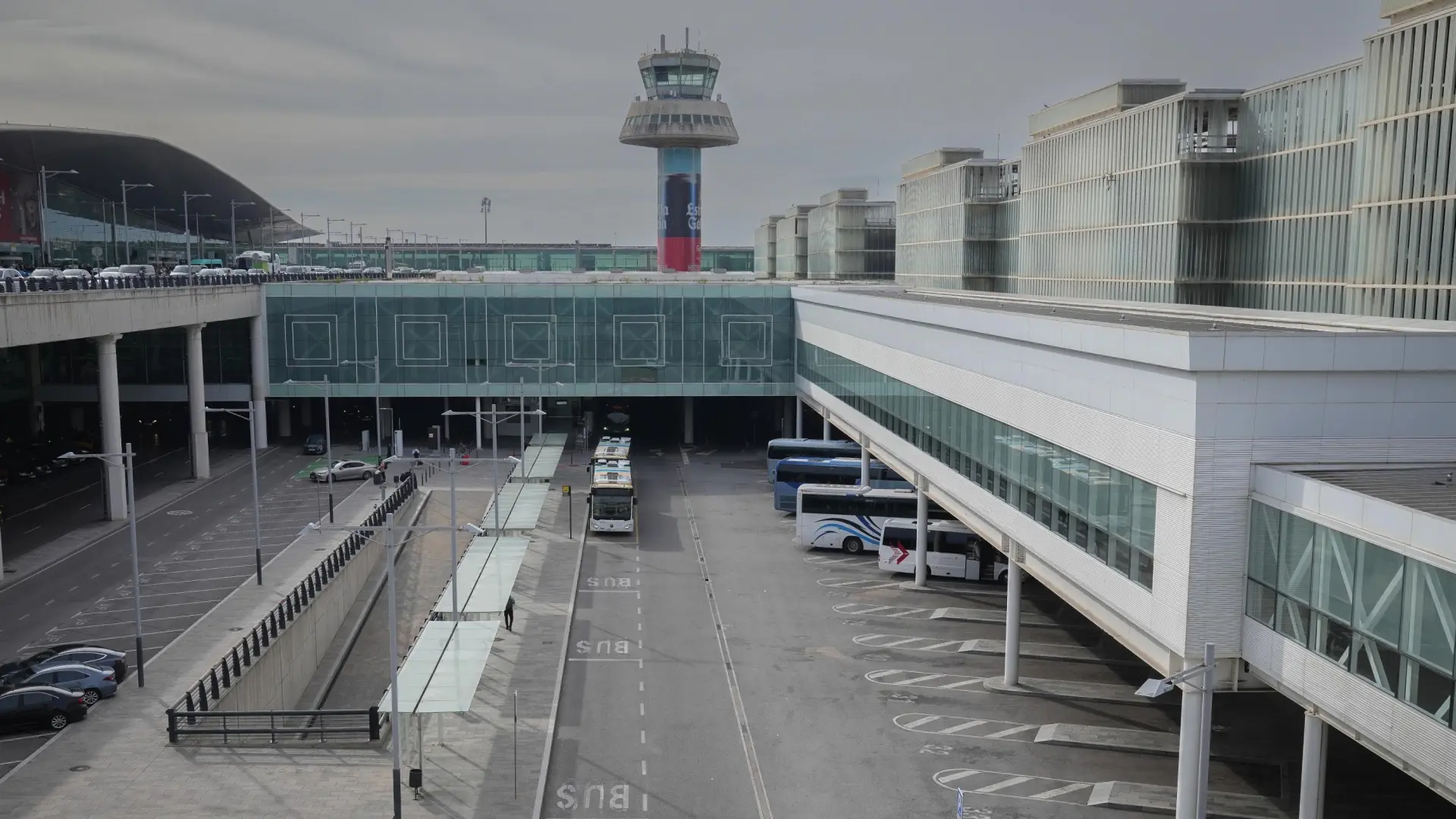 Aena destinará 700 millones para desplazar la fachada de la T1 del aeropuerto de Barcelona y ganar 70.000 metros cuadrados