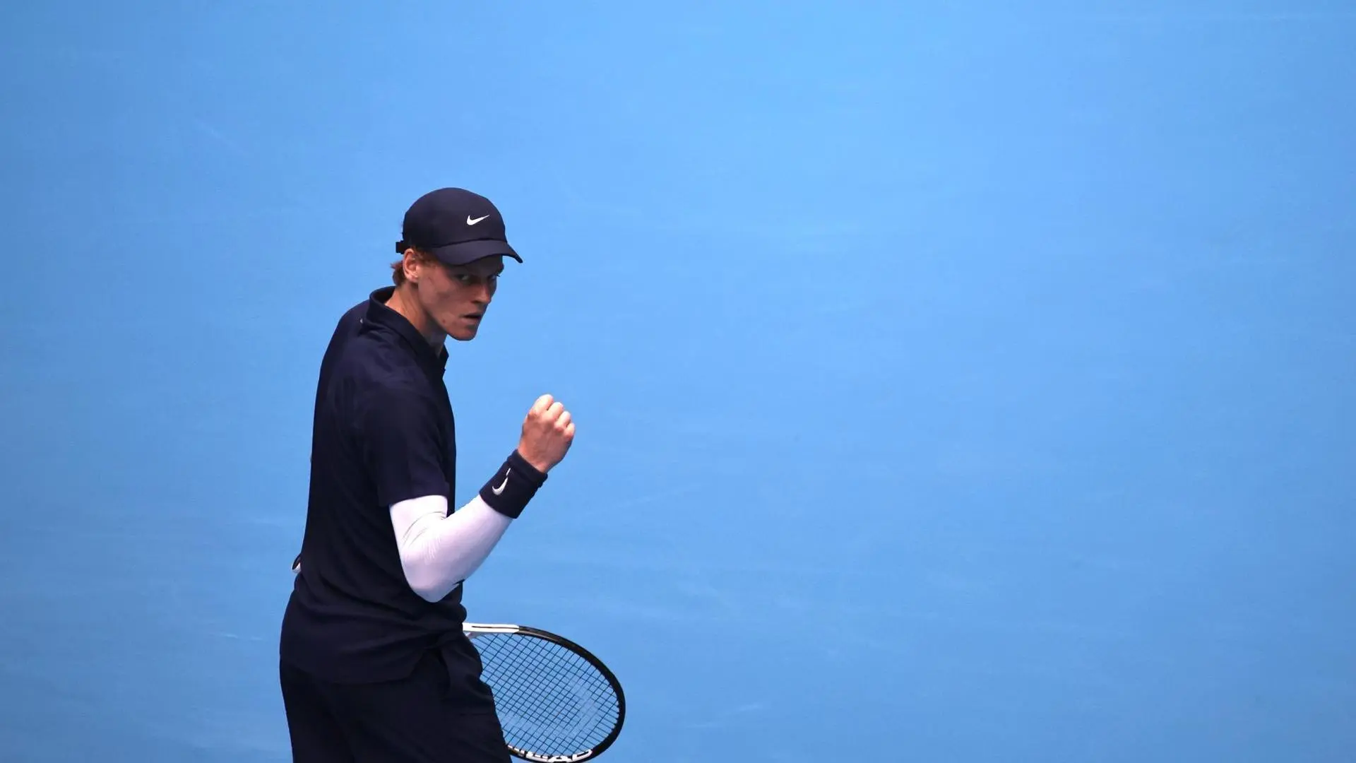 Jannik Sinner se proclama campeón en Pekín y recorta distancias con Carlos Alcaraz en la lucha por el N.º1