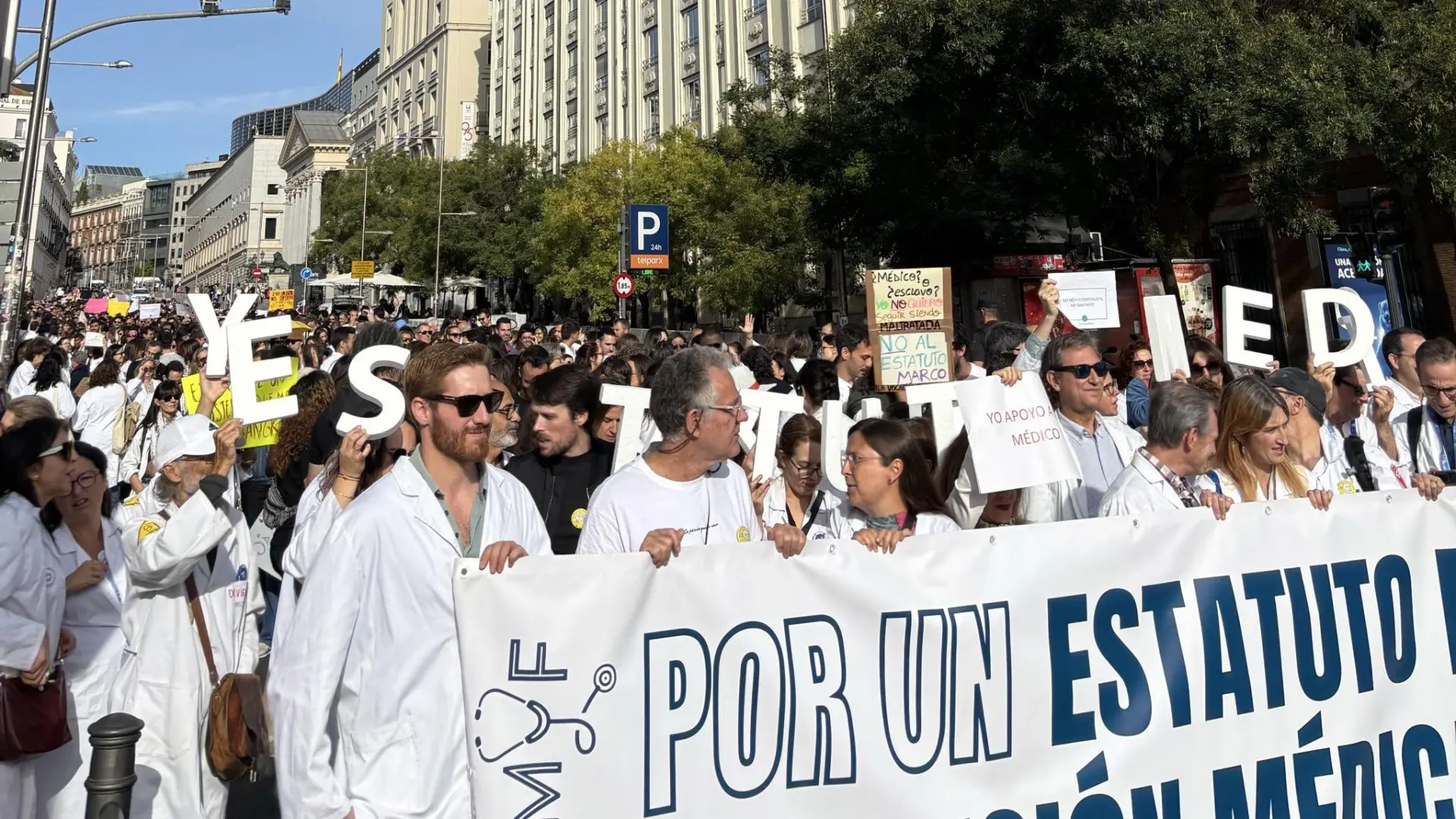 Segunda huelga médica contra el Estatuto Marco que propone Sanidad: "La profesión ha despertado y esto no va a parar"