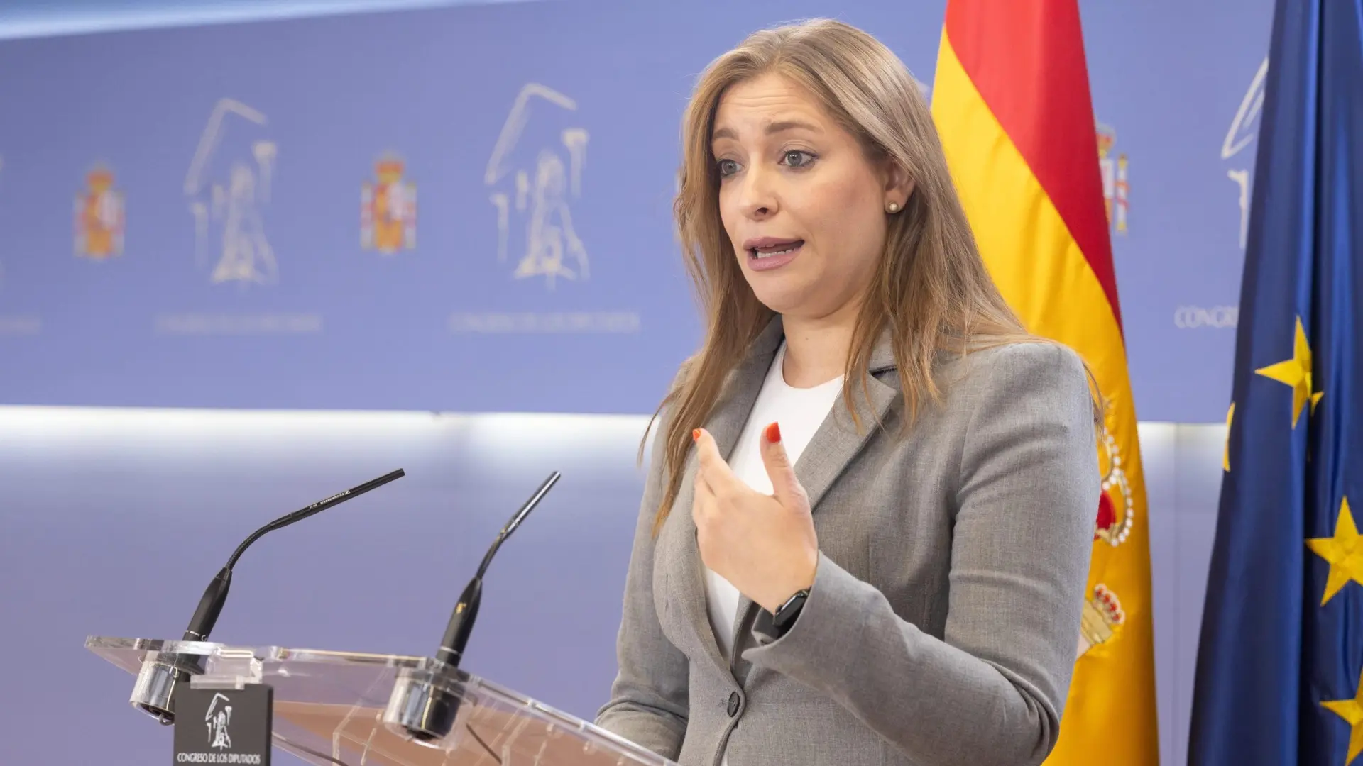 El PP pide que Montero aclare en el Congreso si el PSOE incumplió la ley con los sobres de Ábalos