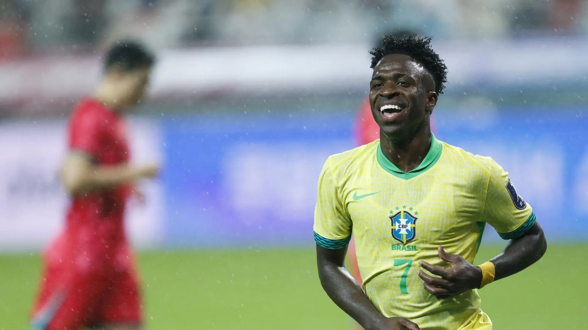 Vinícius se rinde a Ancelotti tras la goleada de Brasil: «Es el entrenador que más confianza me ha dado»