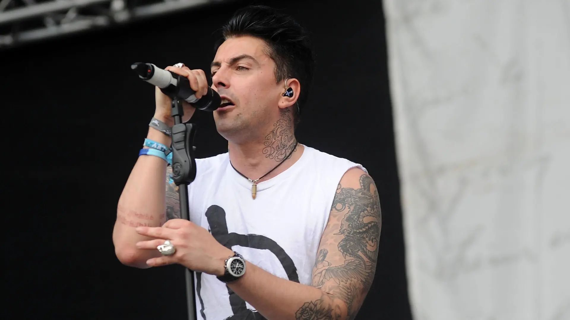 Ian Watkins, exlíder del grupo Lostprophets, asesinado en prisión mientras cumplía condena por pedofilia