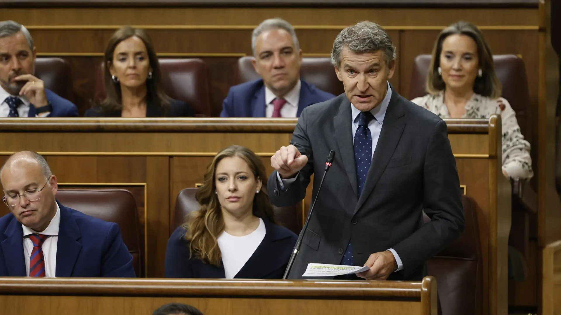Feijóo se lanza a por los votos de los 3,4 millones de autónomos: "El Gobierno penaliza el trabajo"