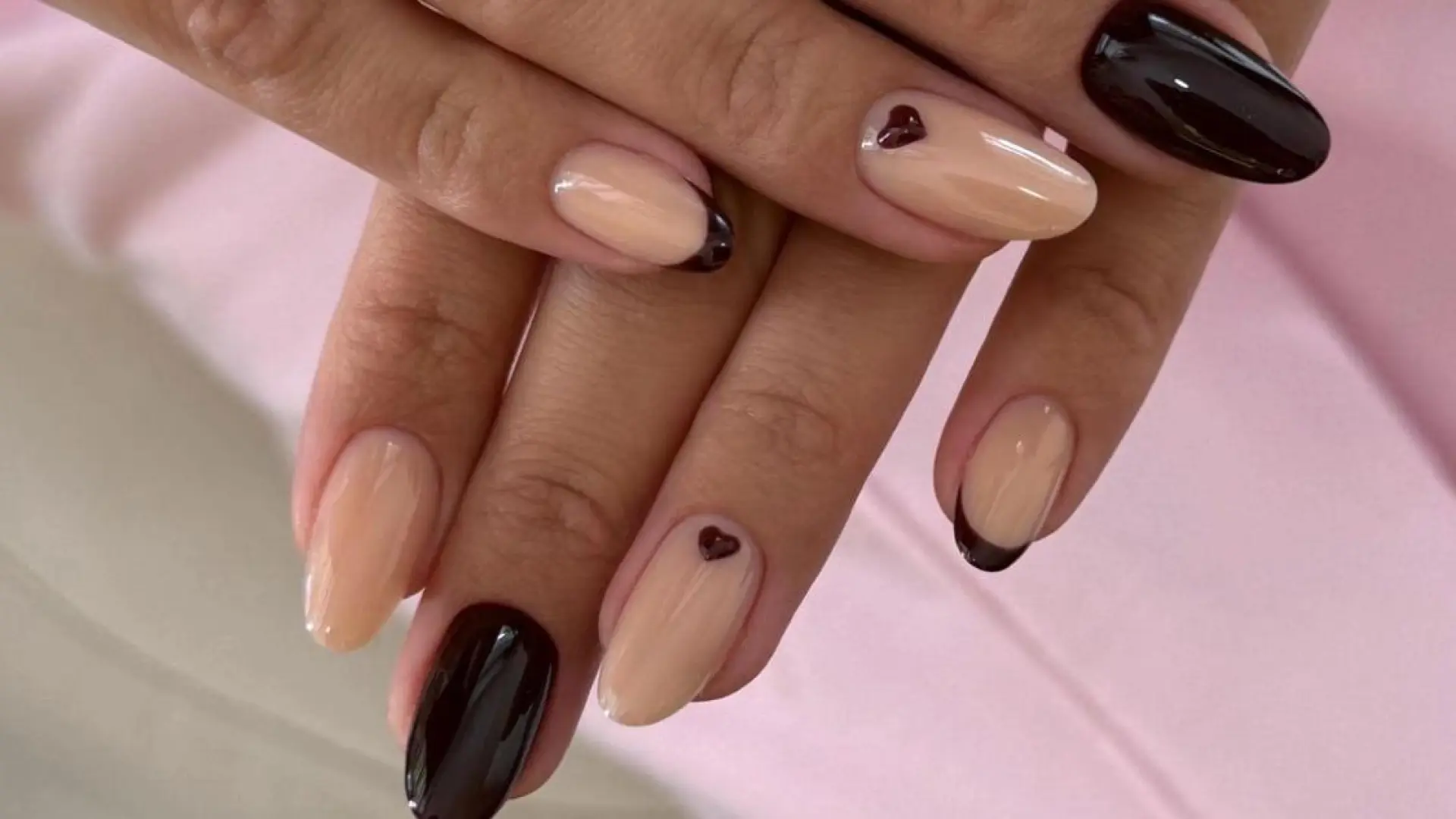 El color de uñas que está empezando a ser el más pedido en los salones de manicura este otoño