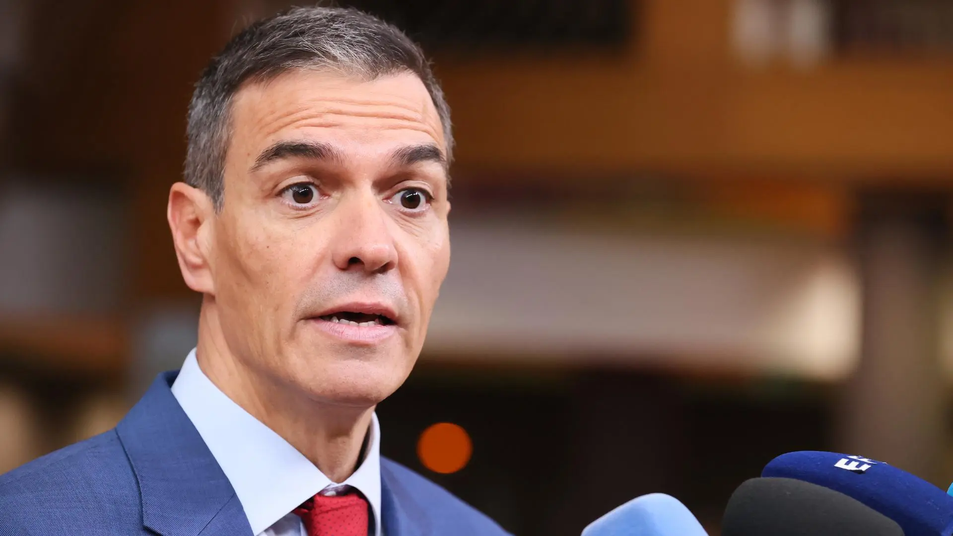 Sánchez replica a Junts que algunos acuerdos requieren "tiempo" y advierte de que a Cataluña no le iría bien con PP y Vox