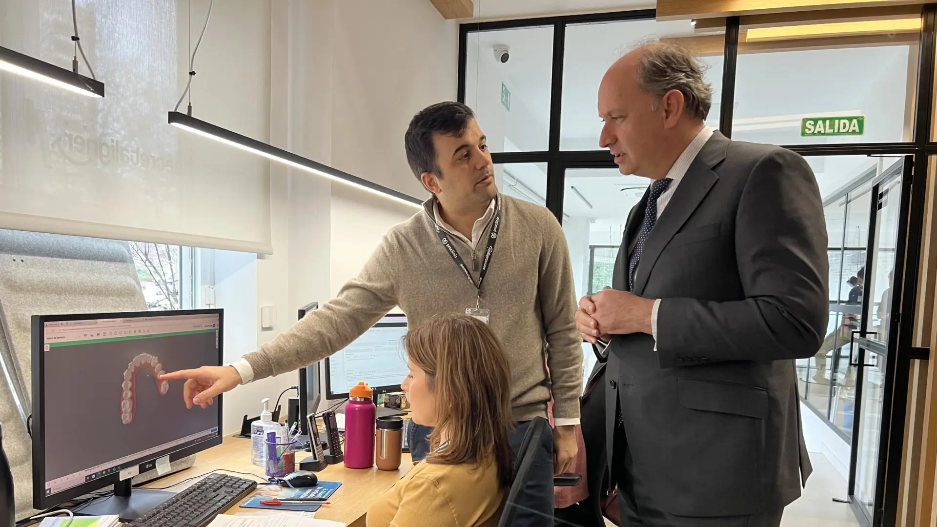 La inteligencia artificial se arraiga en las empresas de Madrid: una de cada tres la integra en sus procesos