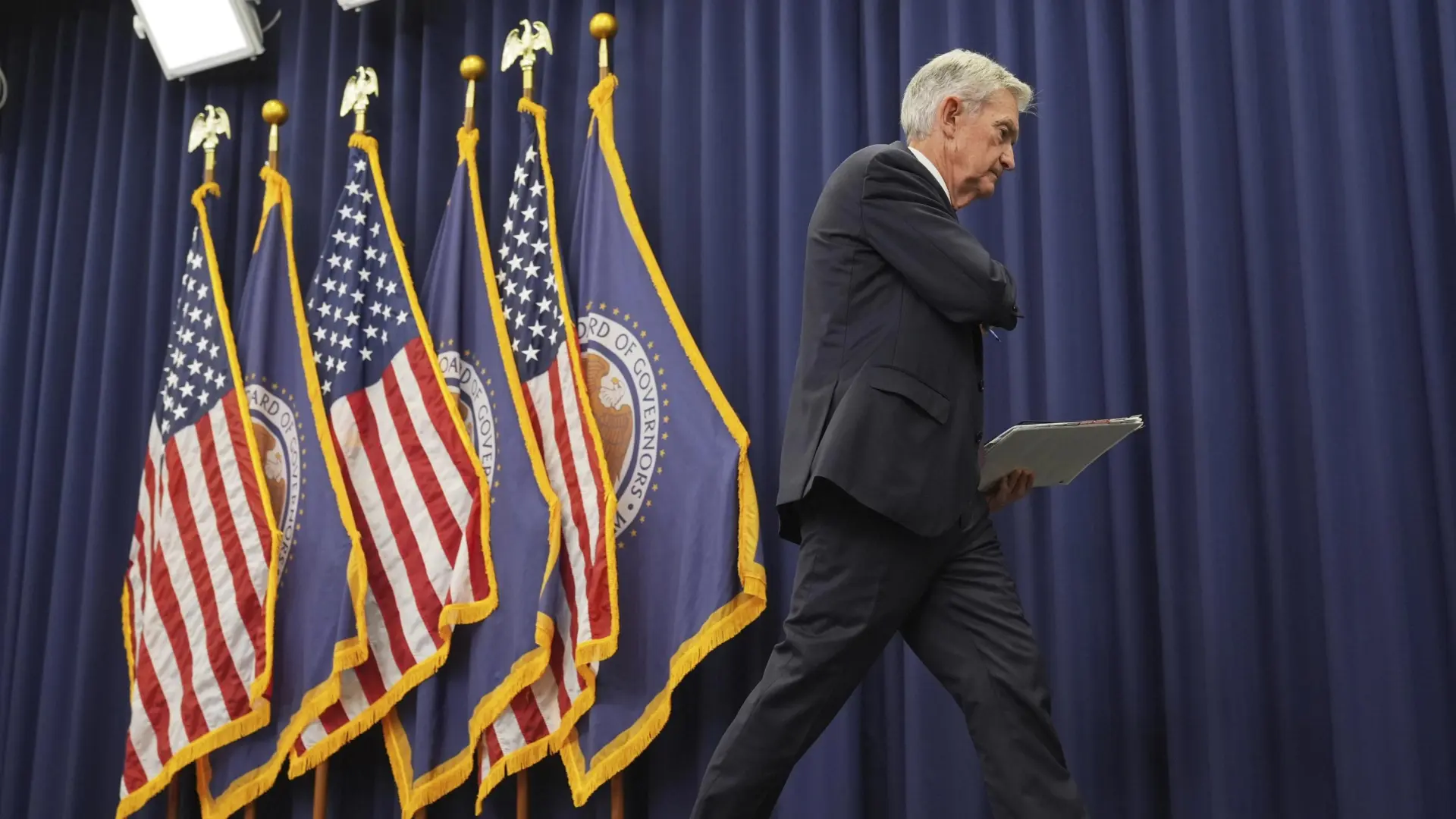 연준은 금리를 25bp 인하했다. 연준은 금리를 25bp 인하했다.