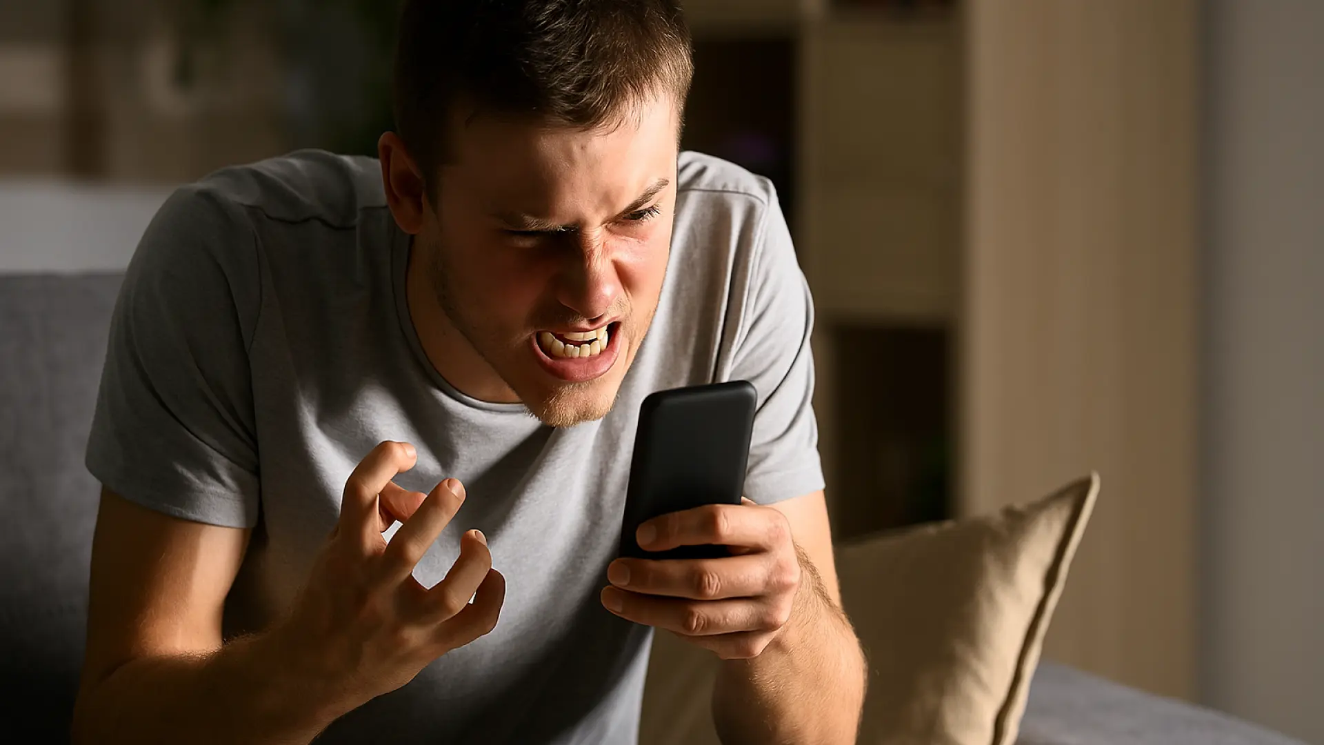 
         ¿Tu móvil va lento? Con estos trucos puedes liberar espacio y mejorar su rendimiento 
    