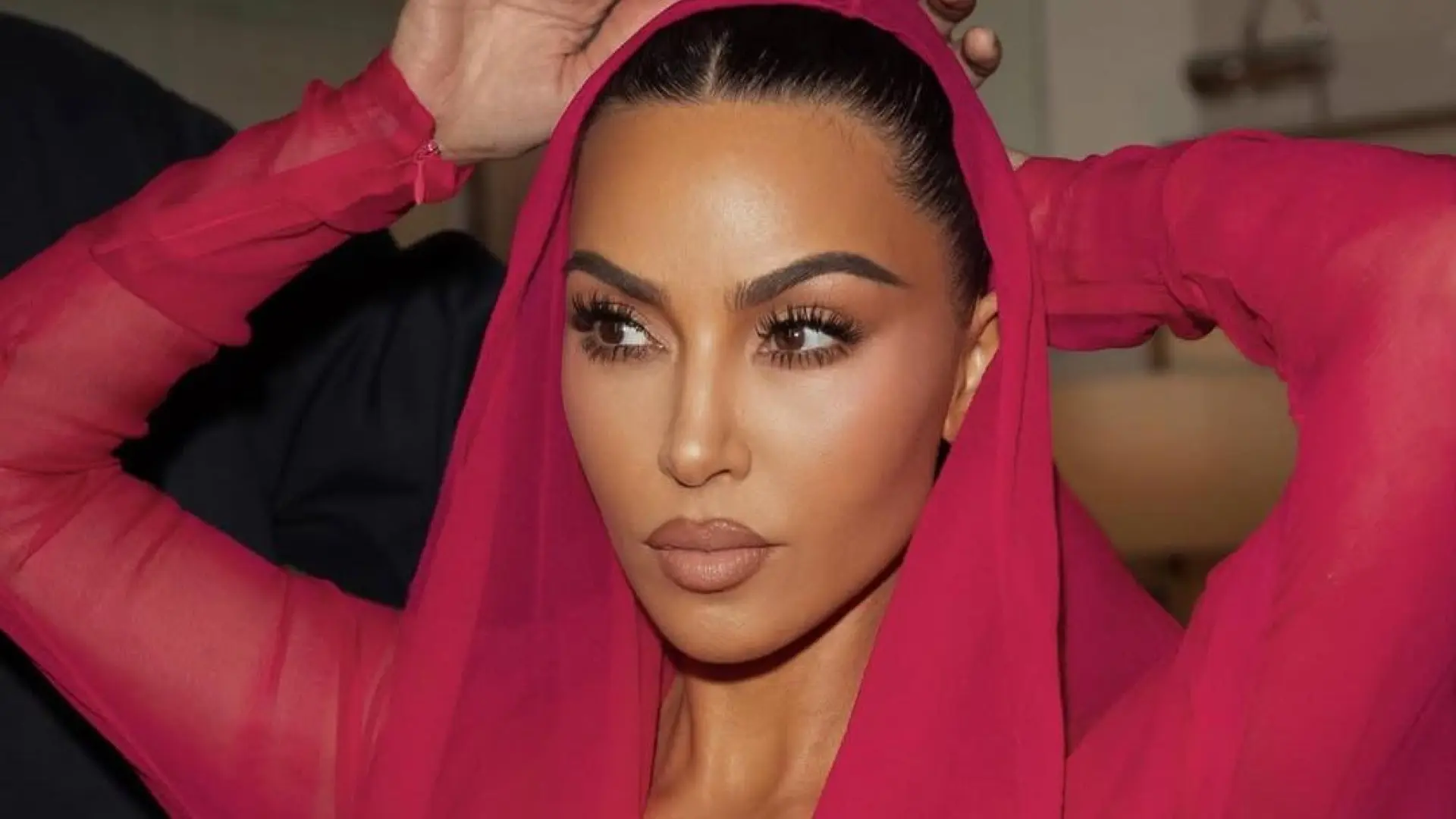 El escáner cerebral de Kim Kardashian revela preocupantes "agujeros" que causan "baja actividad" tras su aneurisma: "No es bueno"