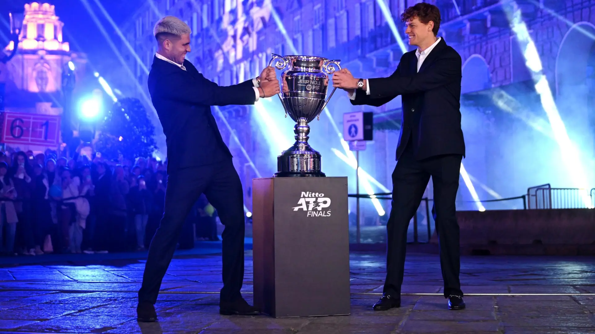 ¿Quién ganará la Copa de Maestros 2025, Carlos Alcaraz o Jannik Sinner?