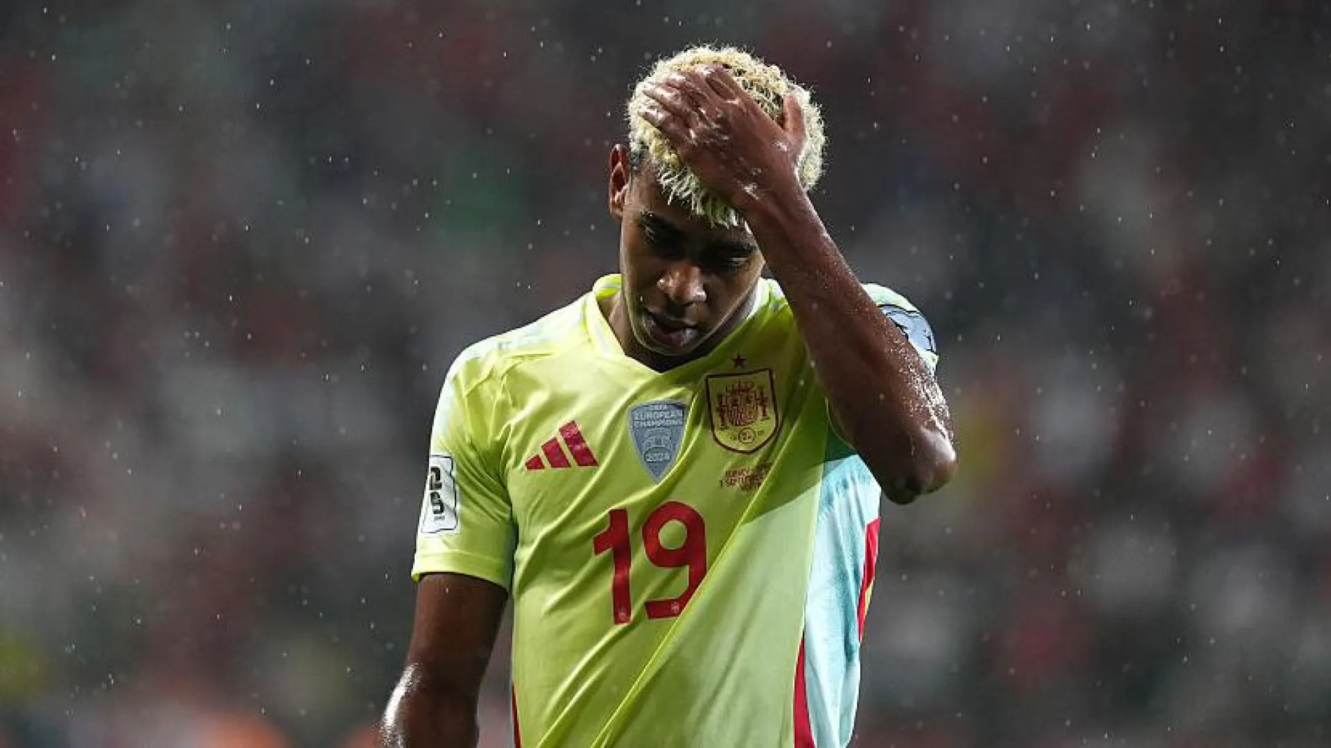 Lamine Yamal, de fiesta en la discoteca Luz de Gas: móviles prohibidos y barra libre para las chicas